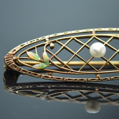 Victorian 14K Yellow Gold Cultured Pearl and Enamel Leaf Brooch
