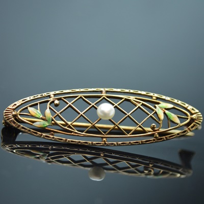 Victorian 14K Yellow Gold Cultured Pearl and Enamel Leaf Brooch