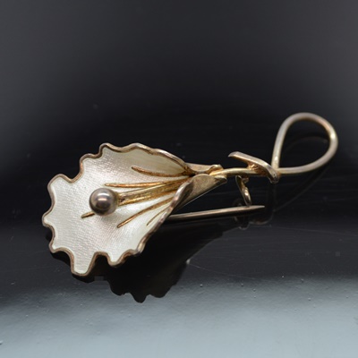 Vintage Sterling Silver Gold Wash Enamel Lily Brooch
