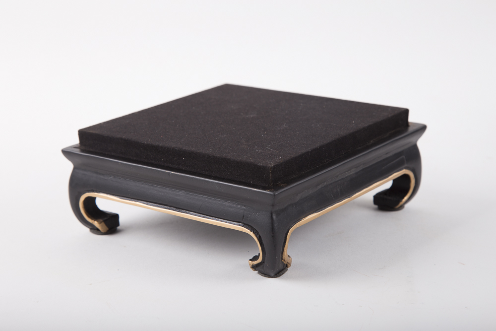 Black and Gold Decor