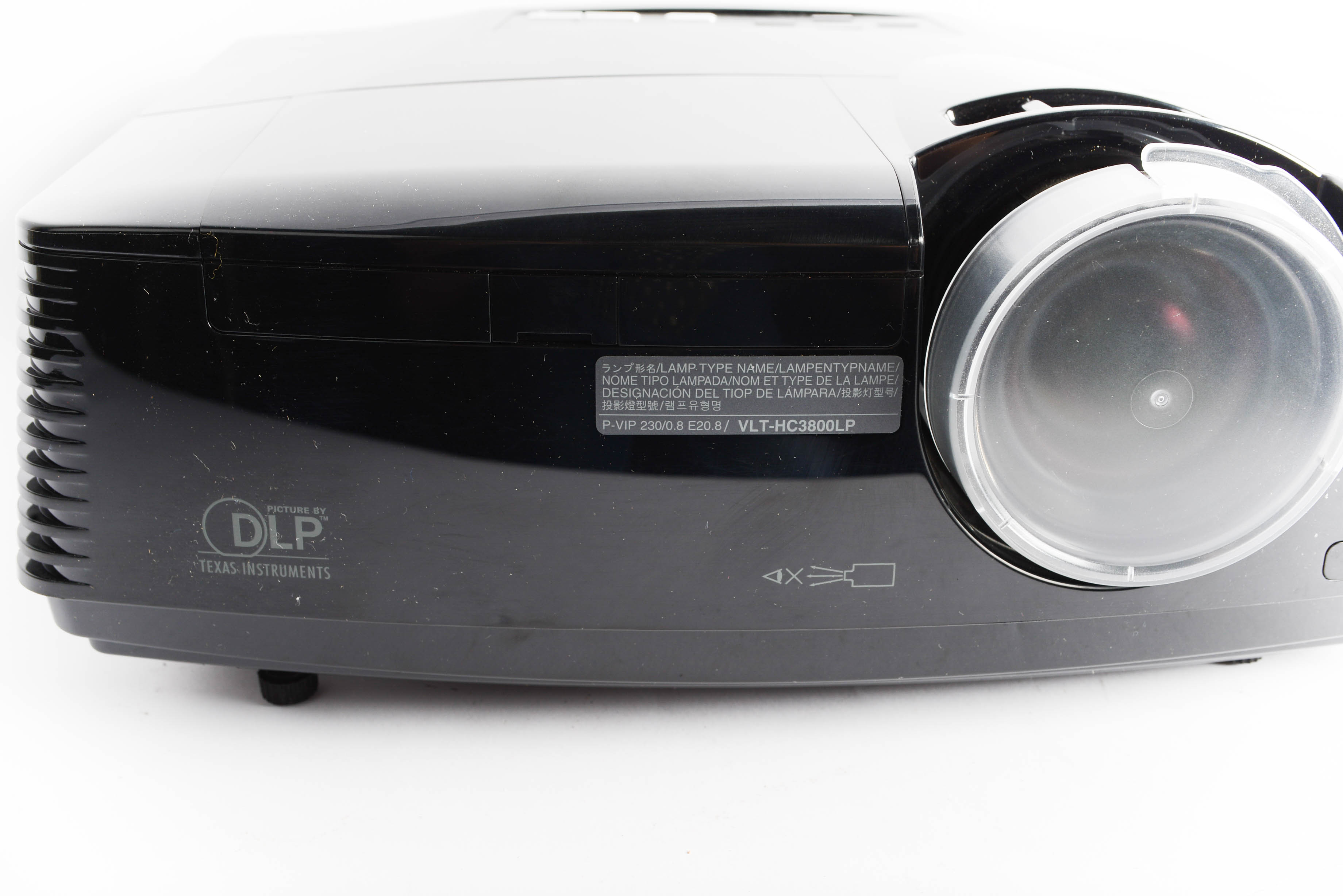 Mitsubishi HC3800 Projector and Extra Lamp