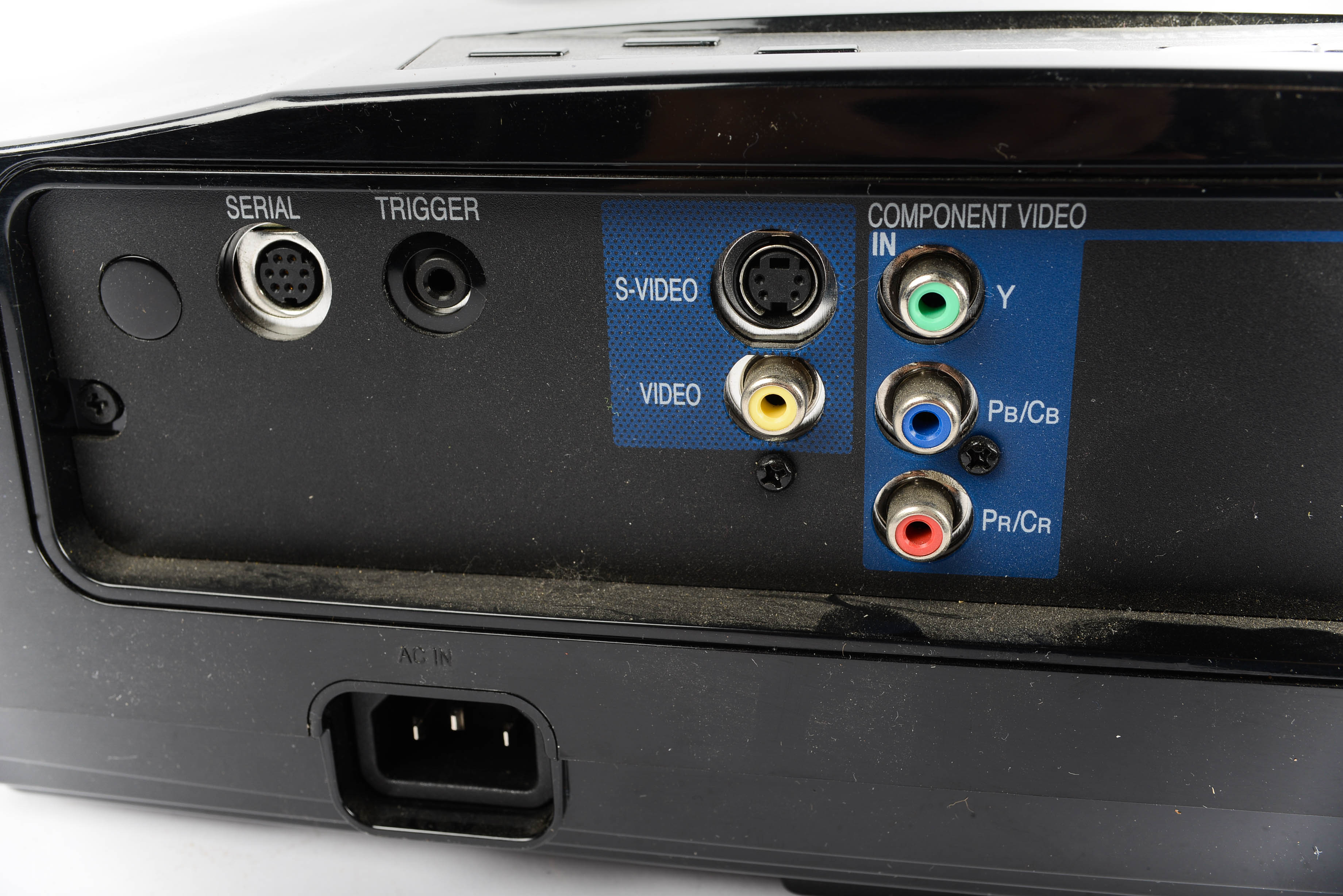 Mitsubishi HC3800 Projector and Extra Lamp