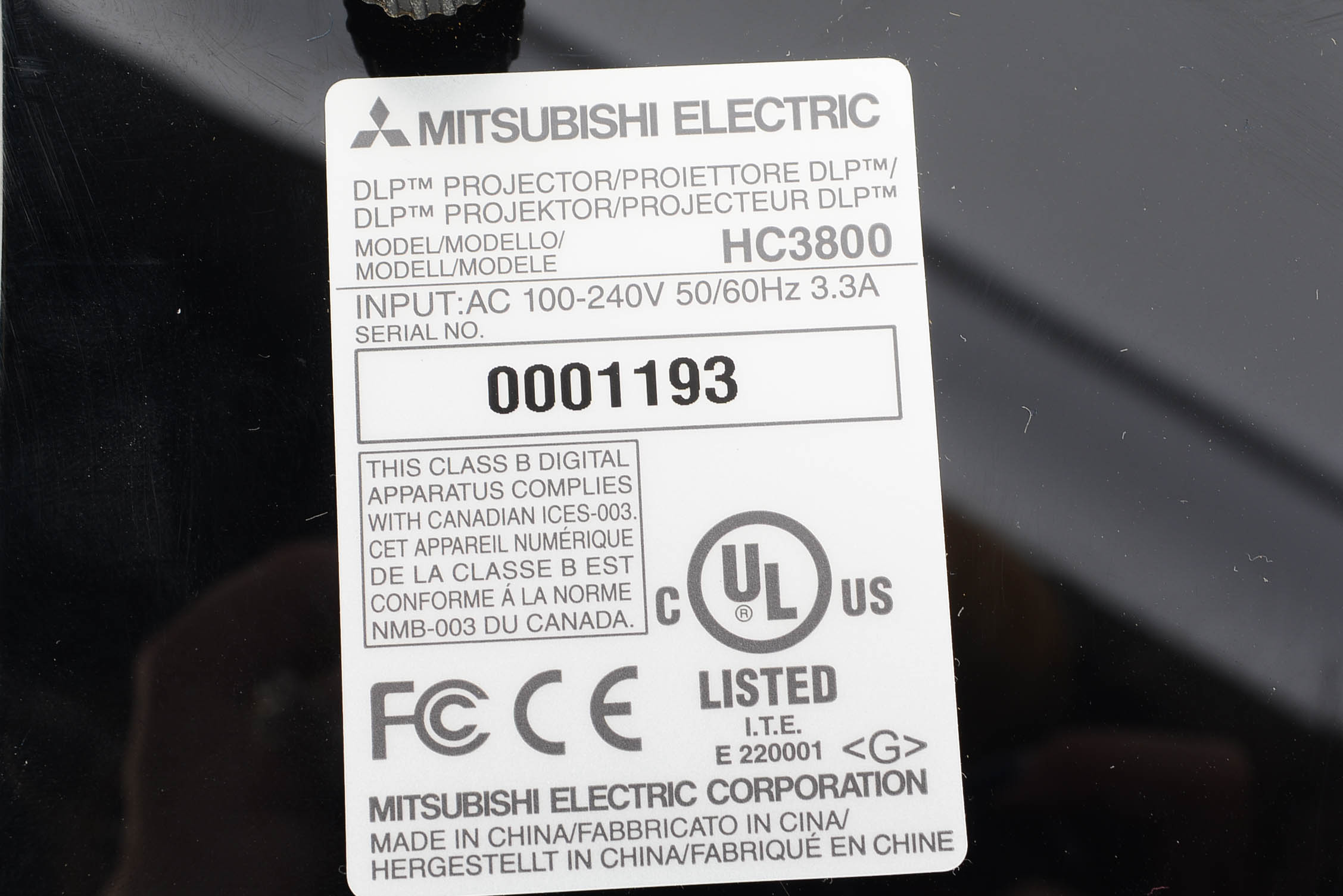 Mitsubishi HC3800 Projector and Extra Lamp