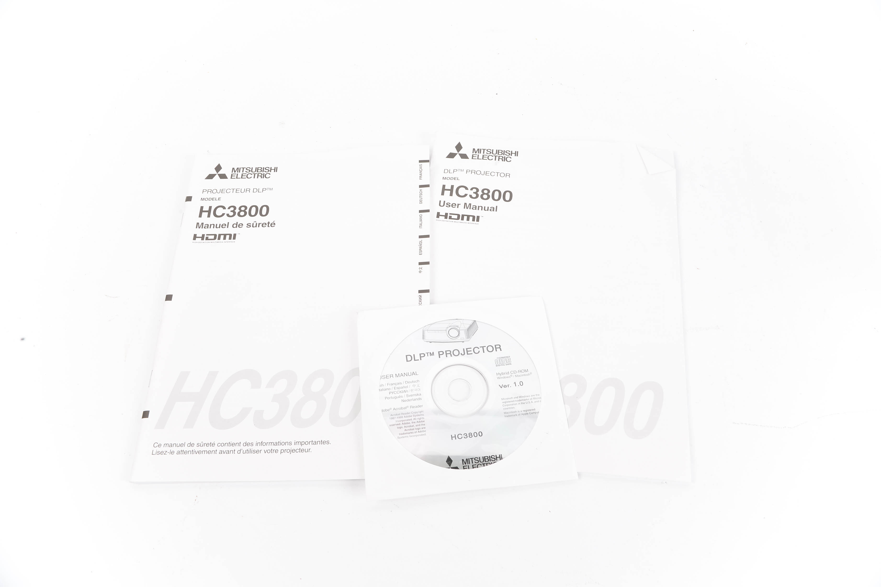 Mitsubishi HC3800 Projector and Extra Lamp