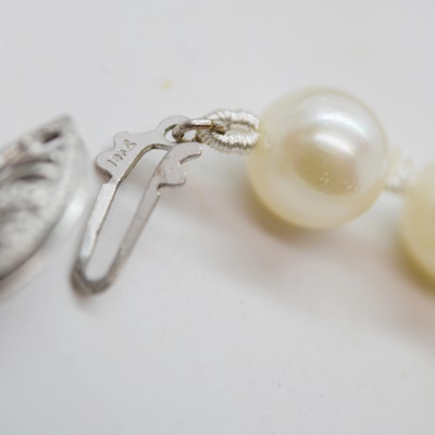 10K White Gold Clasp Akoya Cultured Pearl Bracelet