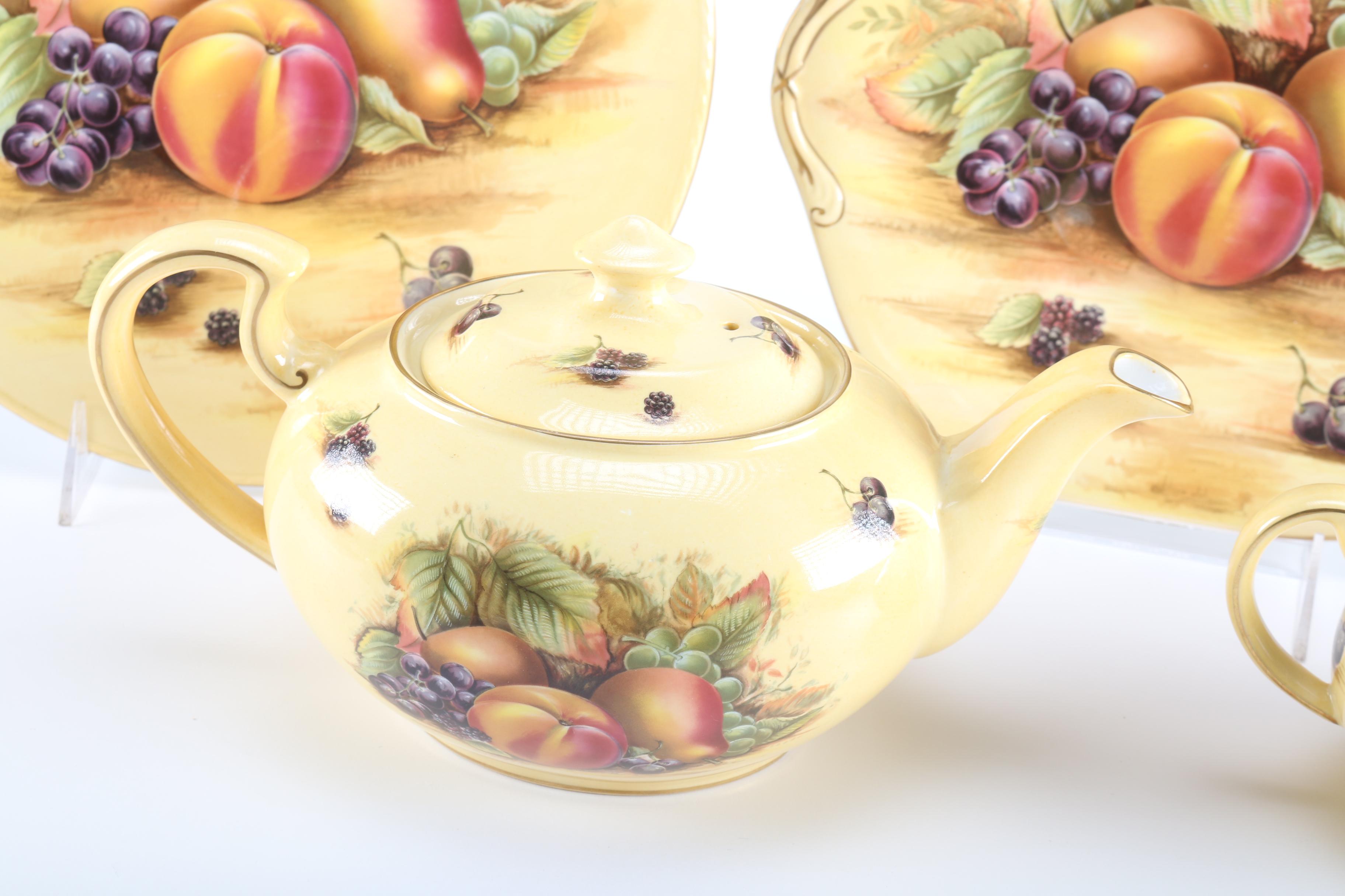 Aynsley "Orchard Gold" Tableware Set