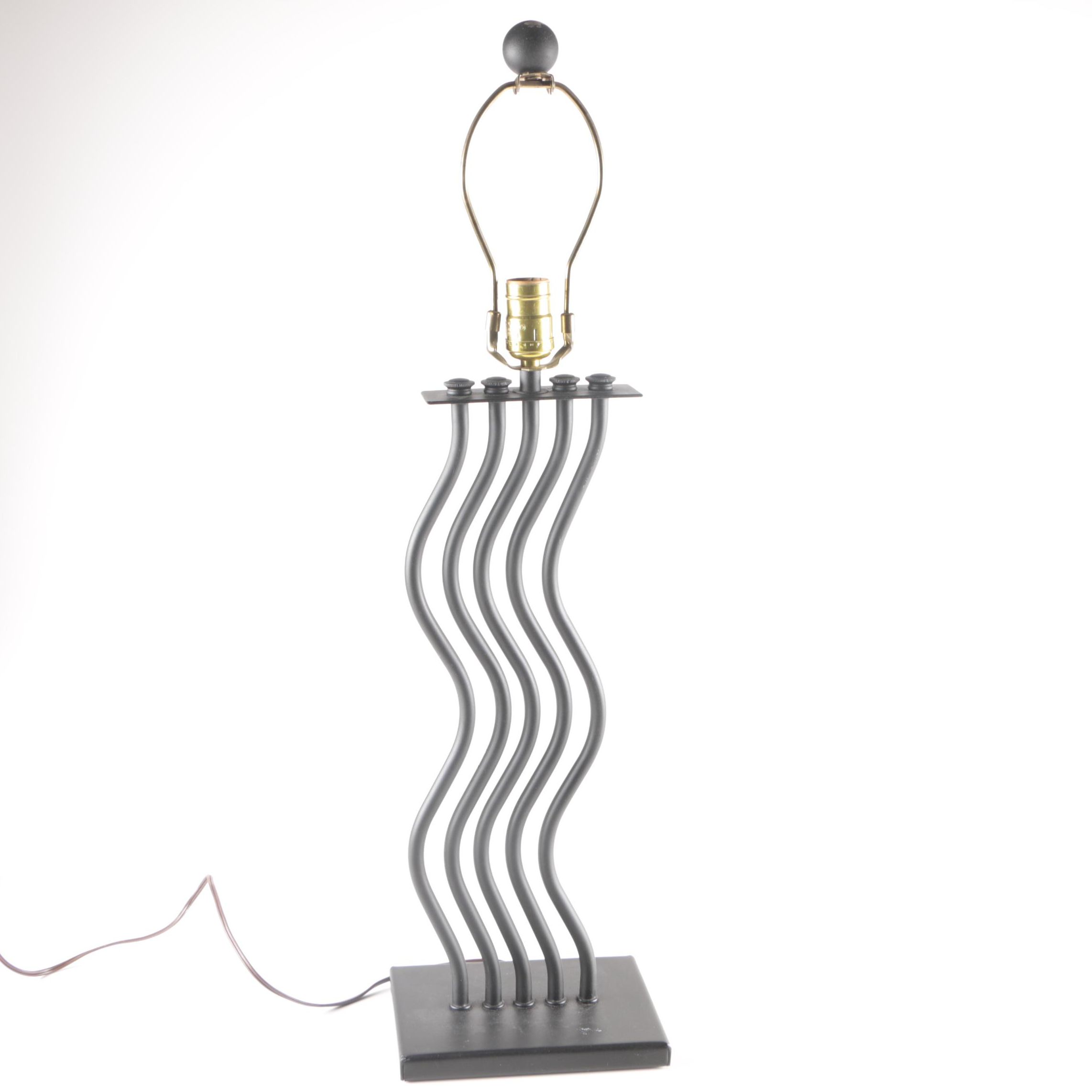 Modern Style Iron Table Lamp