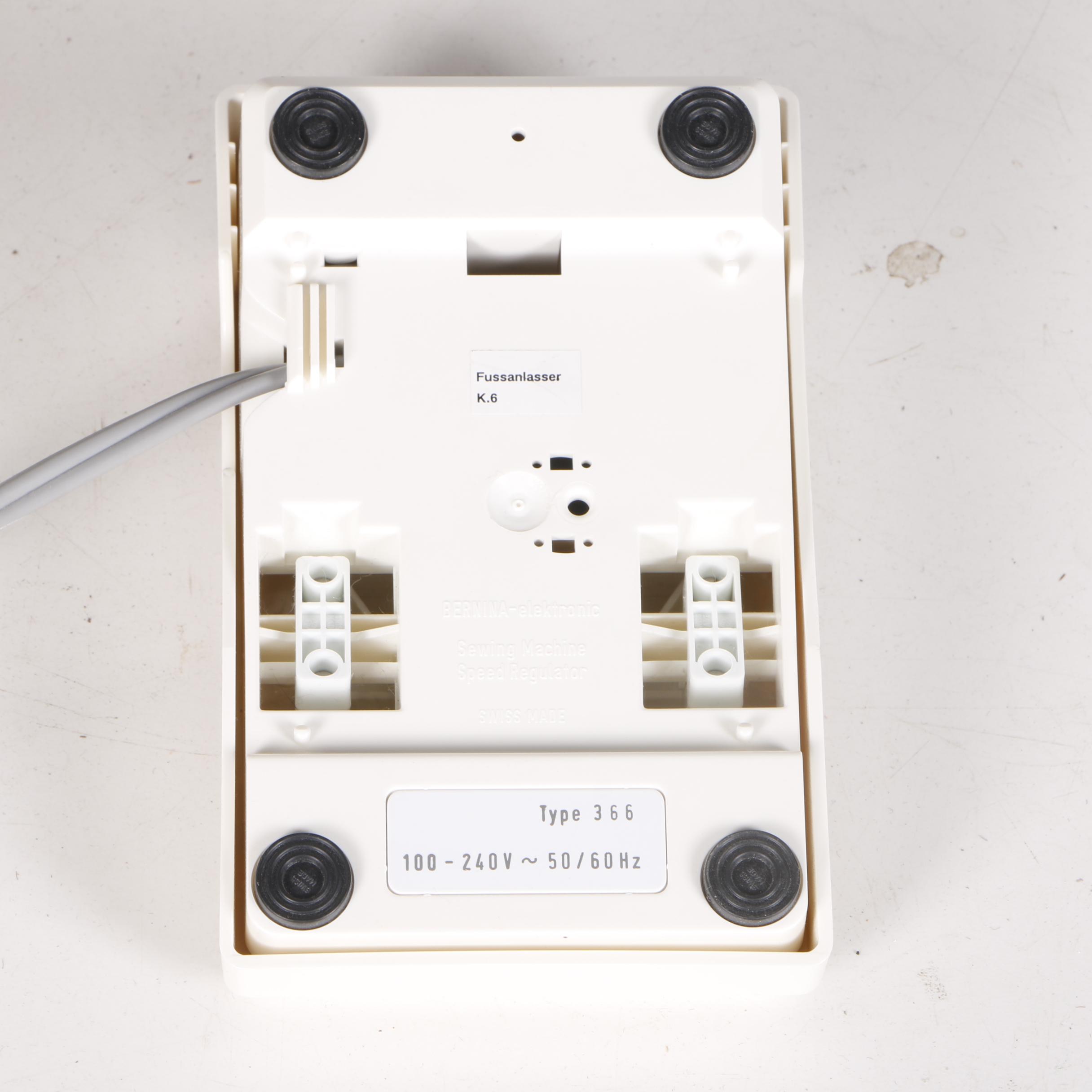 Bernina 1080 Sewing Machine and Carrying Case