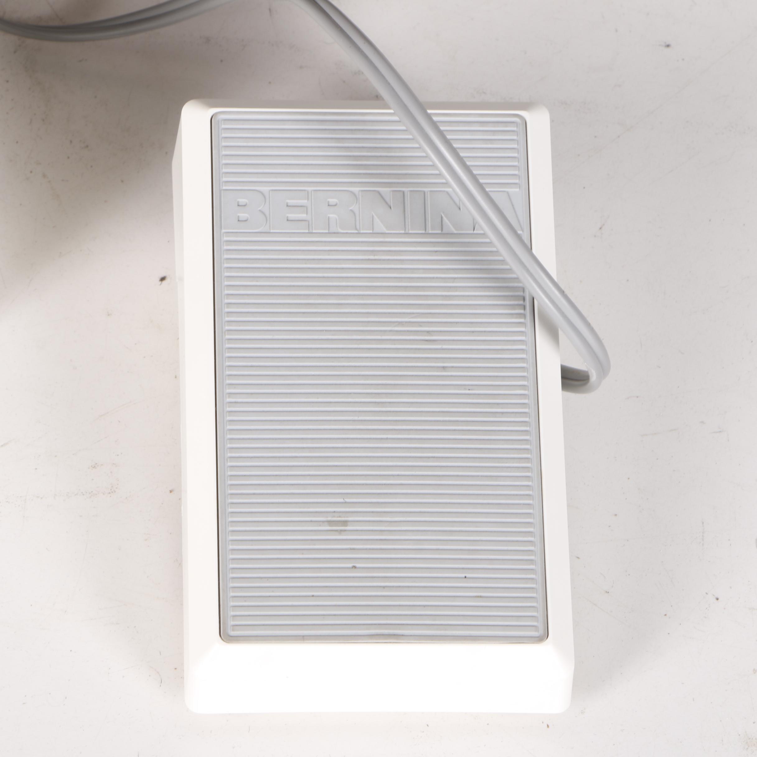 Bernina 1080 Sewing Machine and Carrying Case