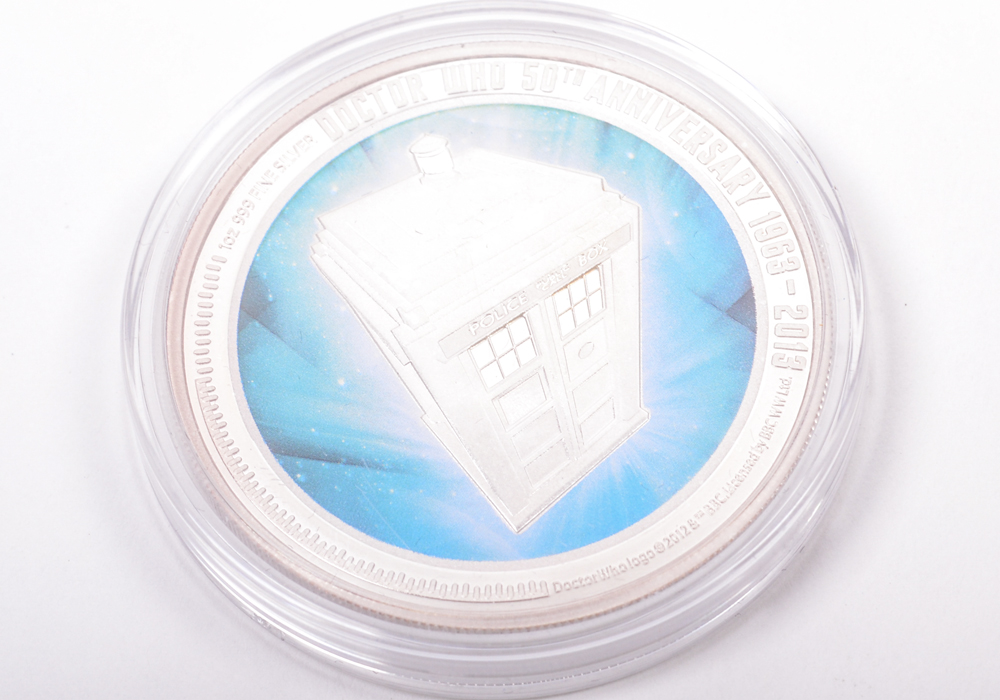 2013 Nieu Dr. Who 50th Anniversary Two Dollar Silver Coin with TARDIS