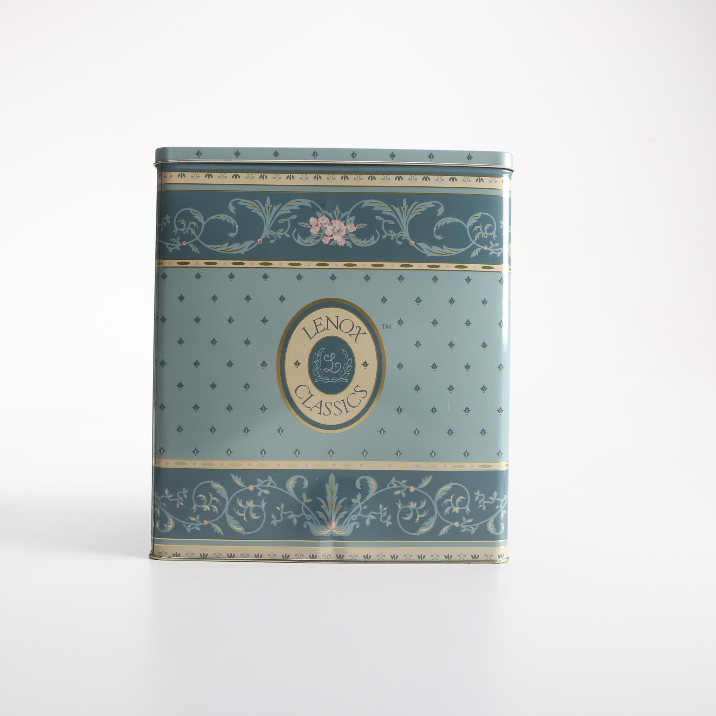 Vintage Limited Edition Lenox Classics Santa Figurine