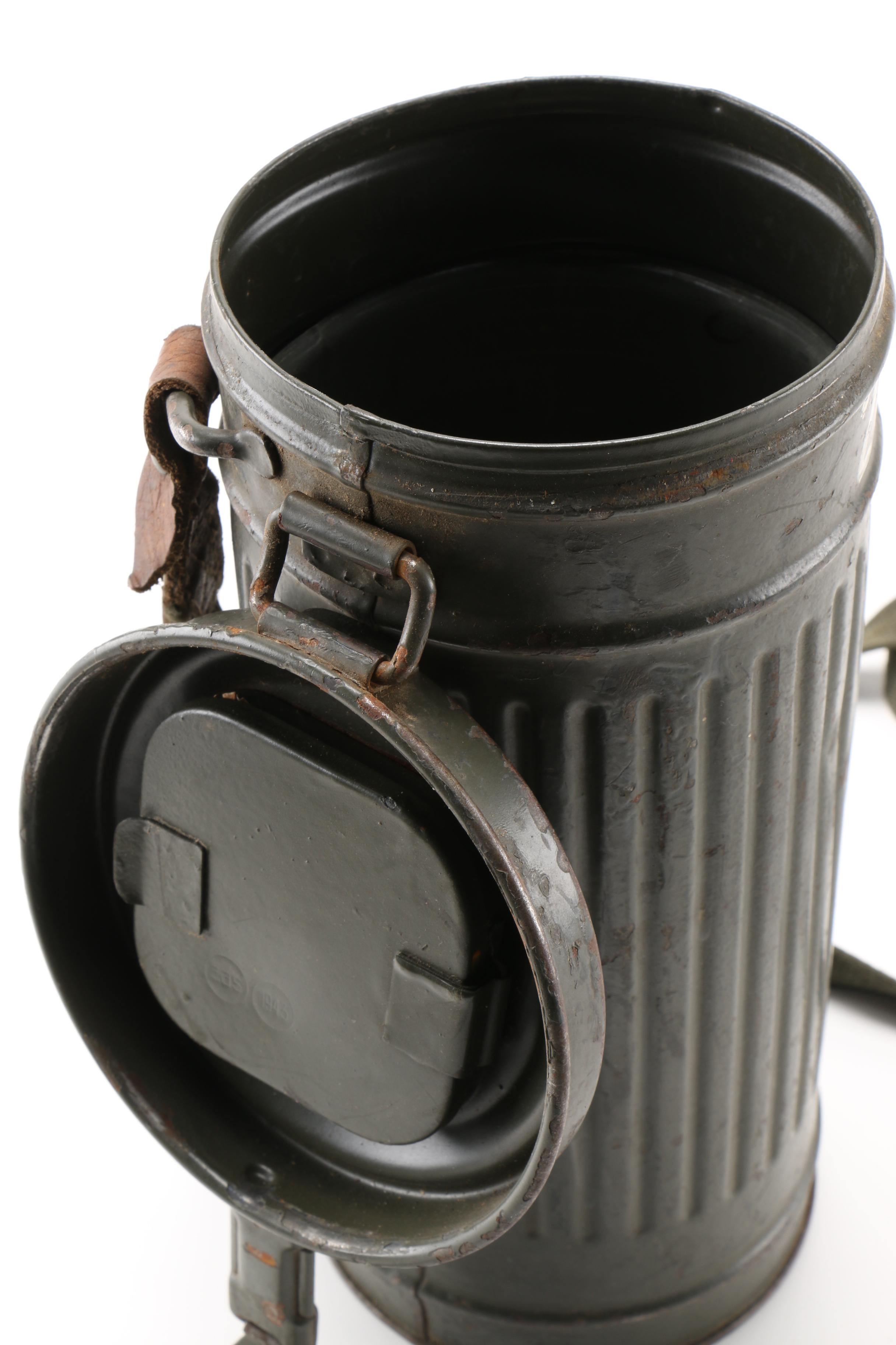 German WWII M38 Gas Mask, Filter and Travel Canister