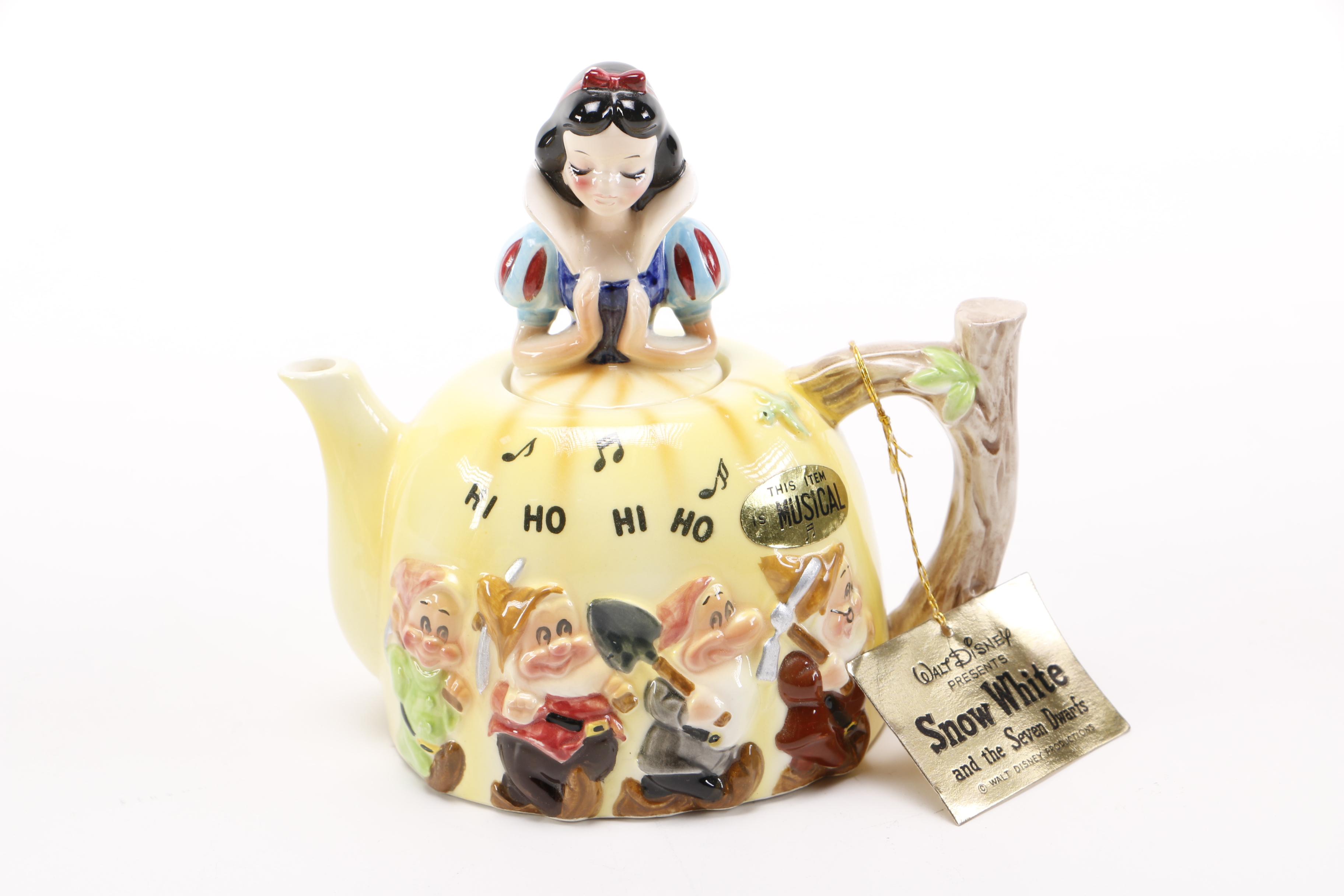 "Snow White and the Seven Dwarfs" Kitchenware by Walt Disney Productions
