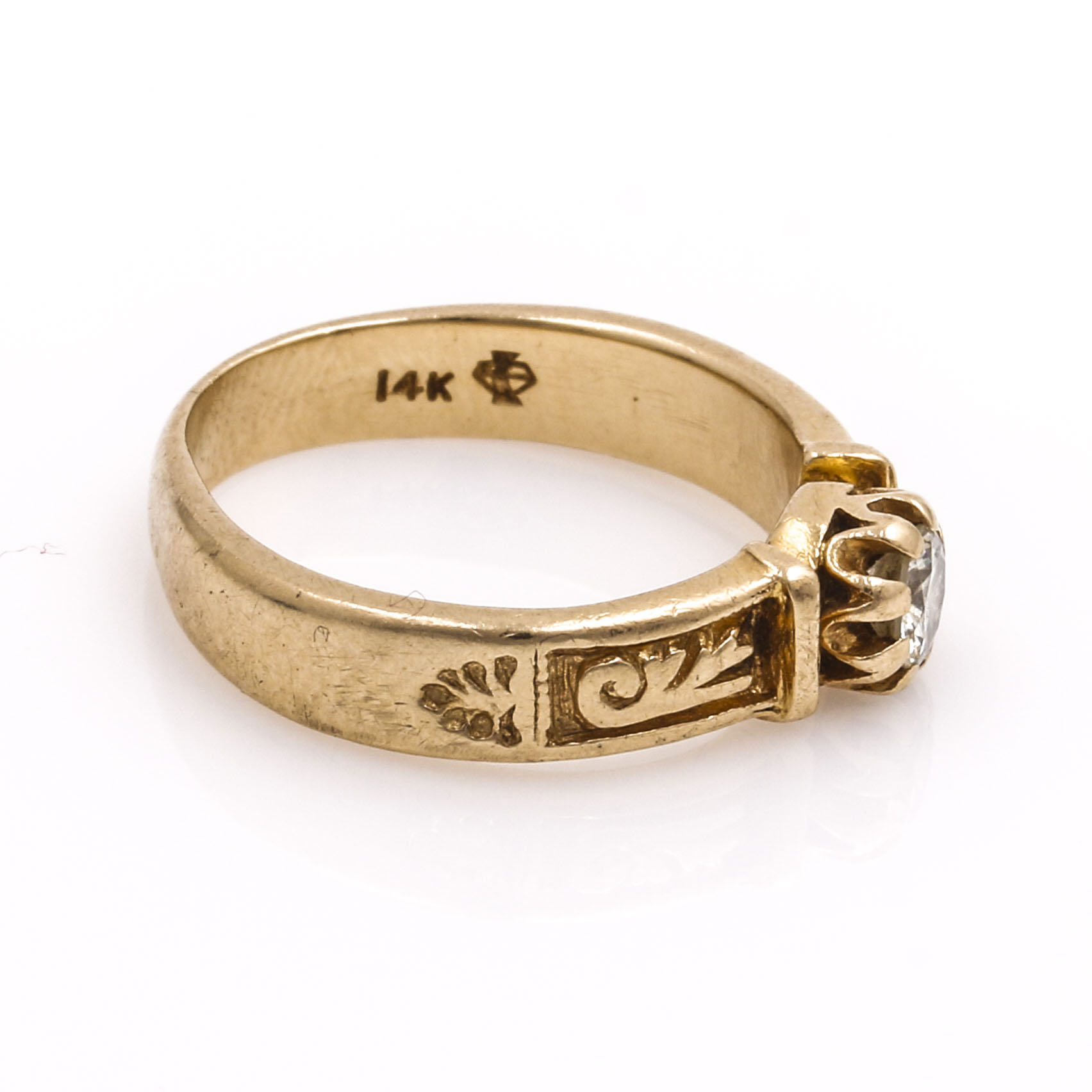 14K Yellow Gold Floral Diamond Ring