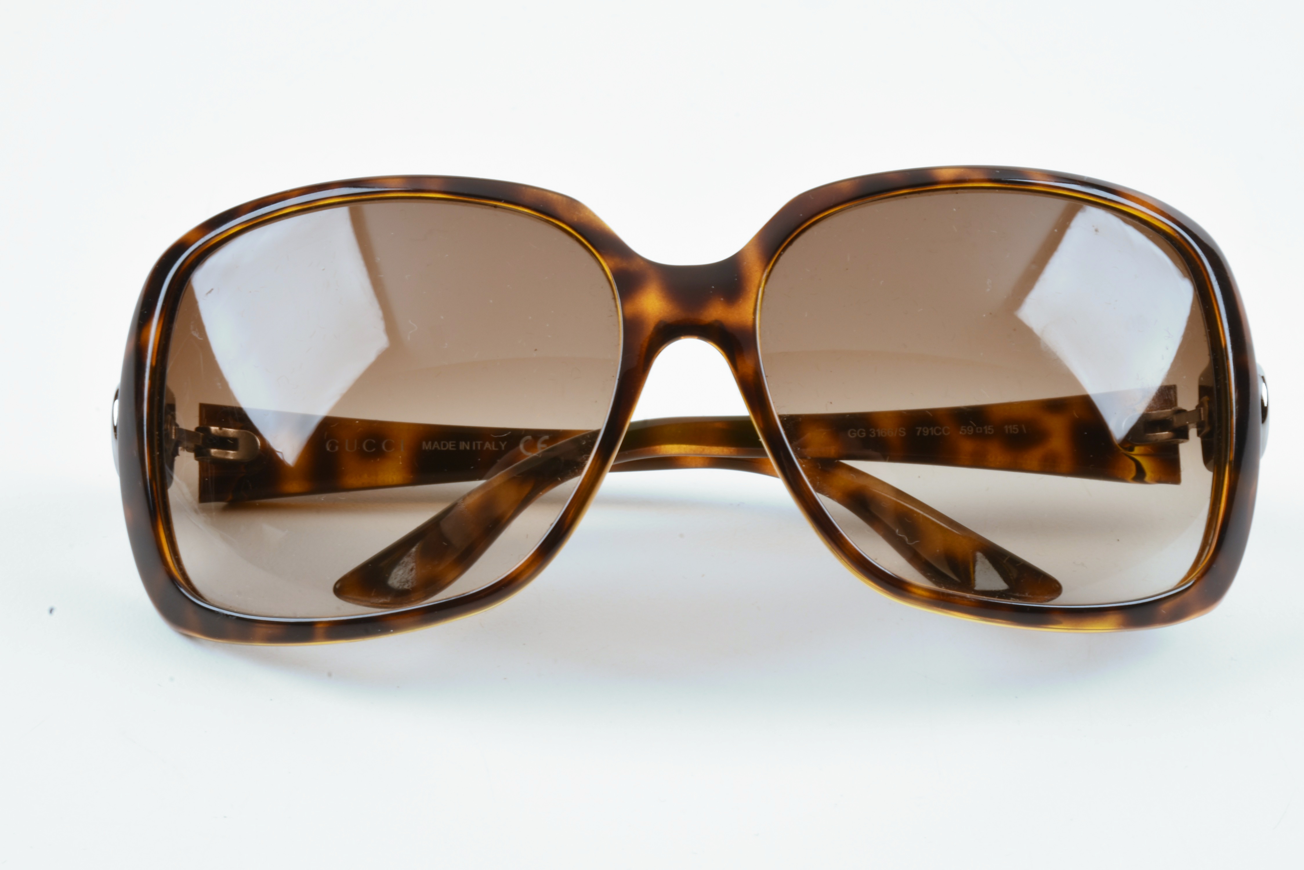 Gucci Oversized Sunglasses, 3166/s