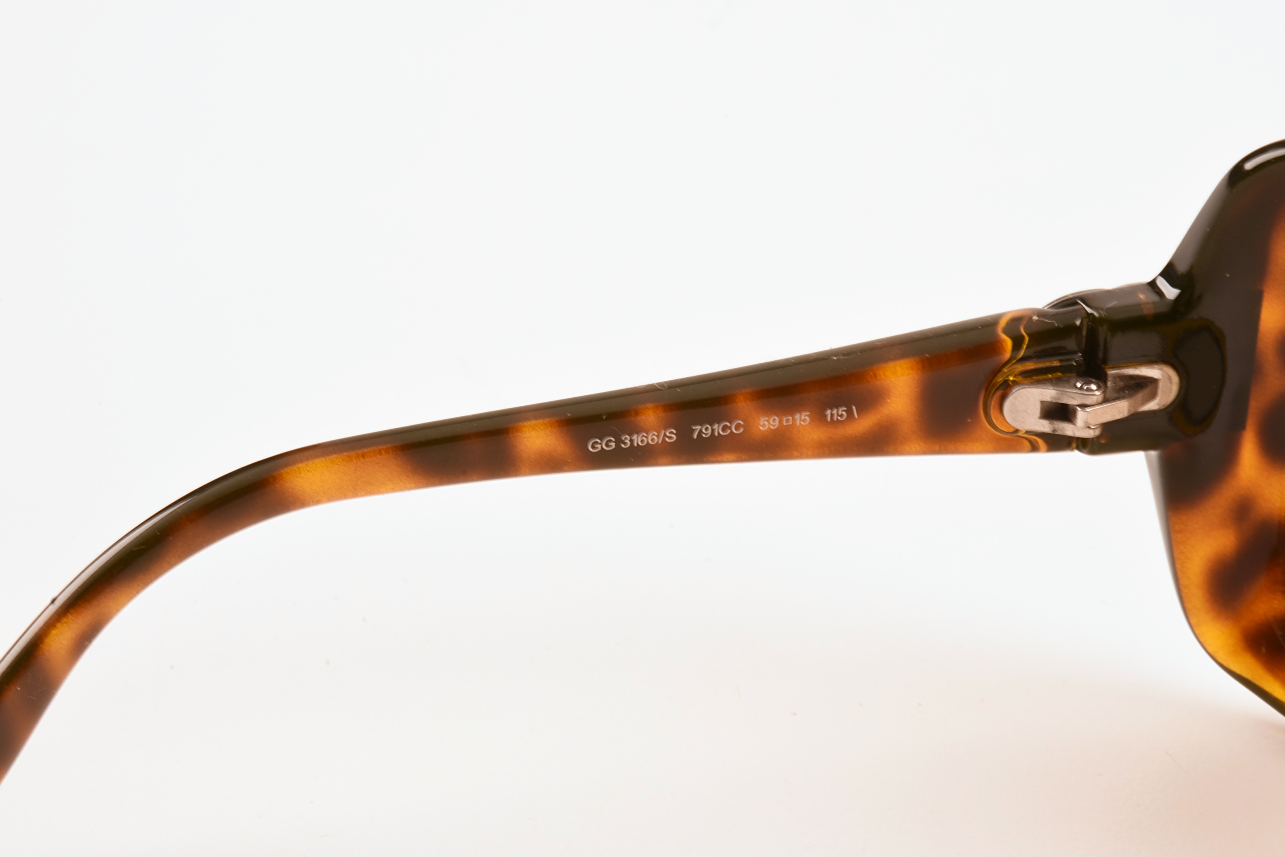 Gucci Oversized Sunglasses, 3166/s