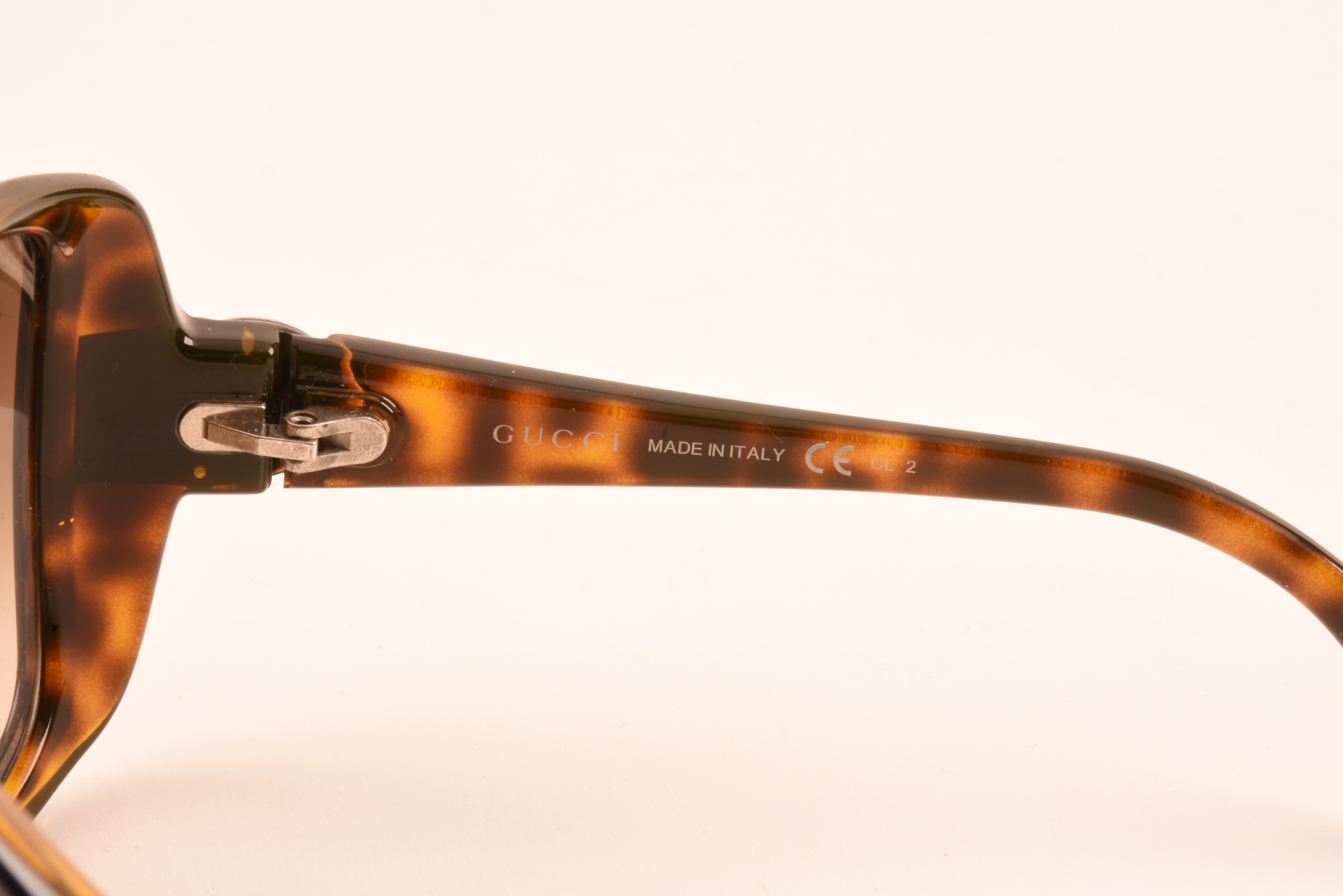 Gucci Oversized Sunglasses, 3166/s