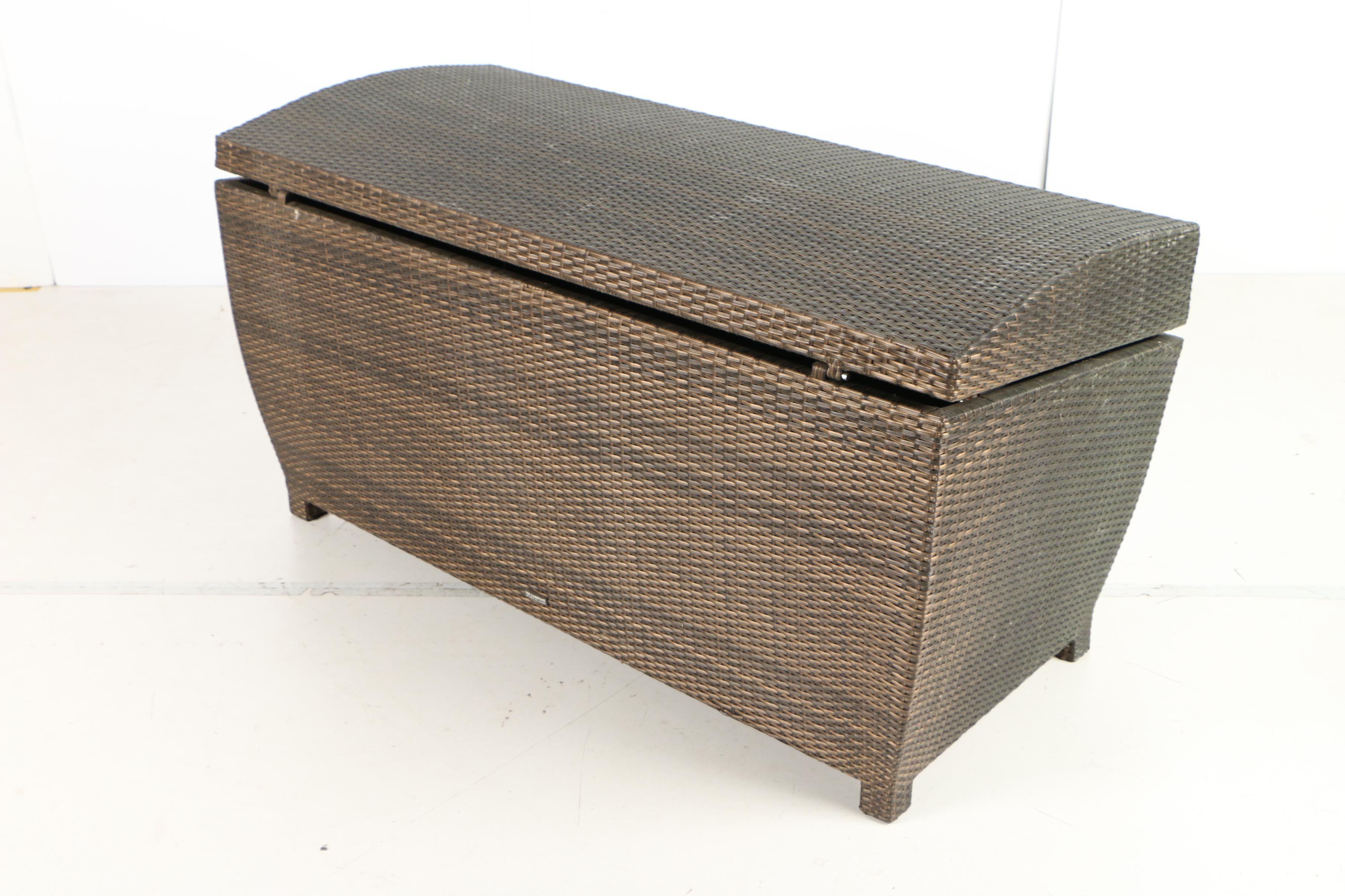 Les Jardins Wicker Storage Chest