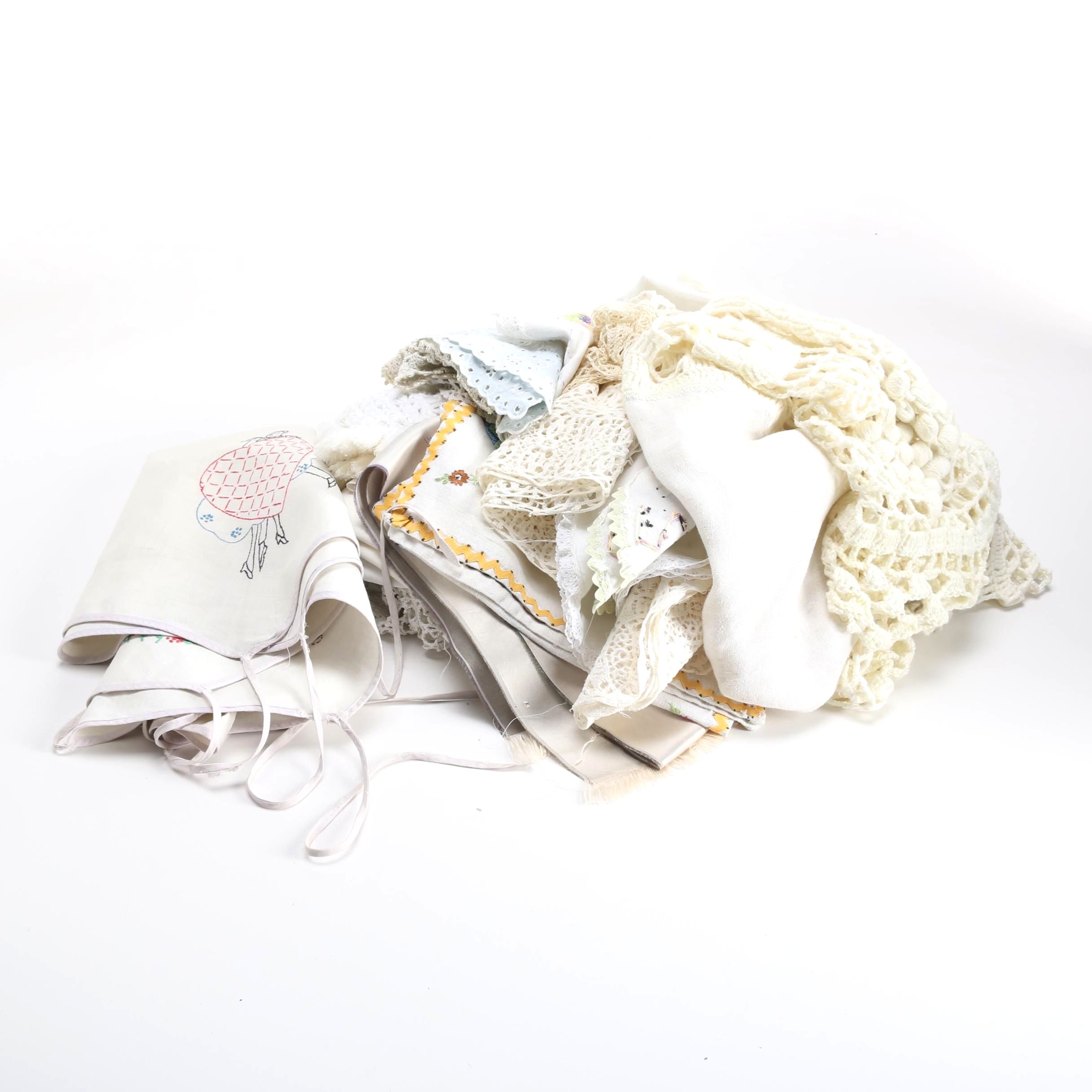 Assorted Vintage Linens