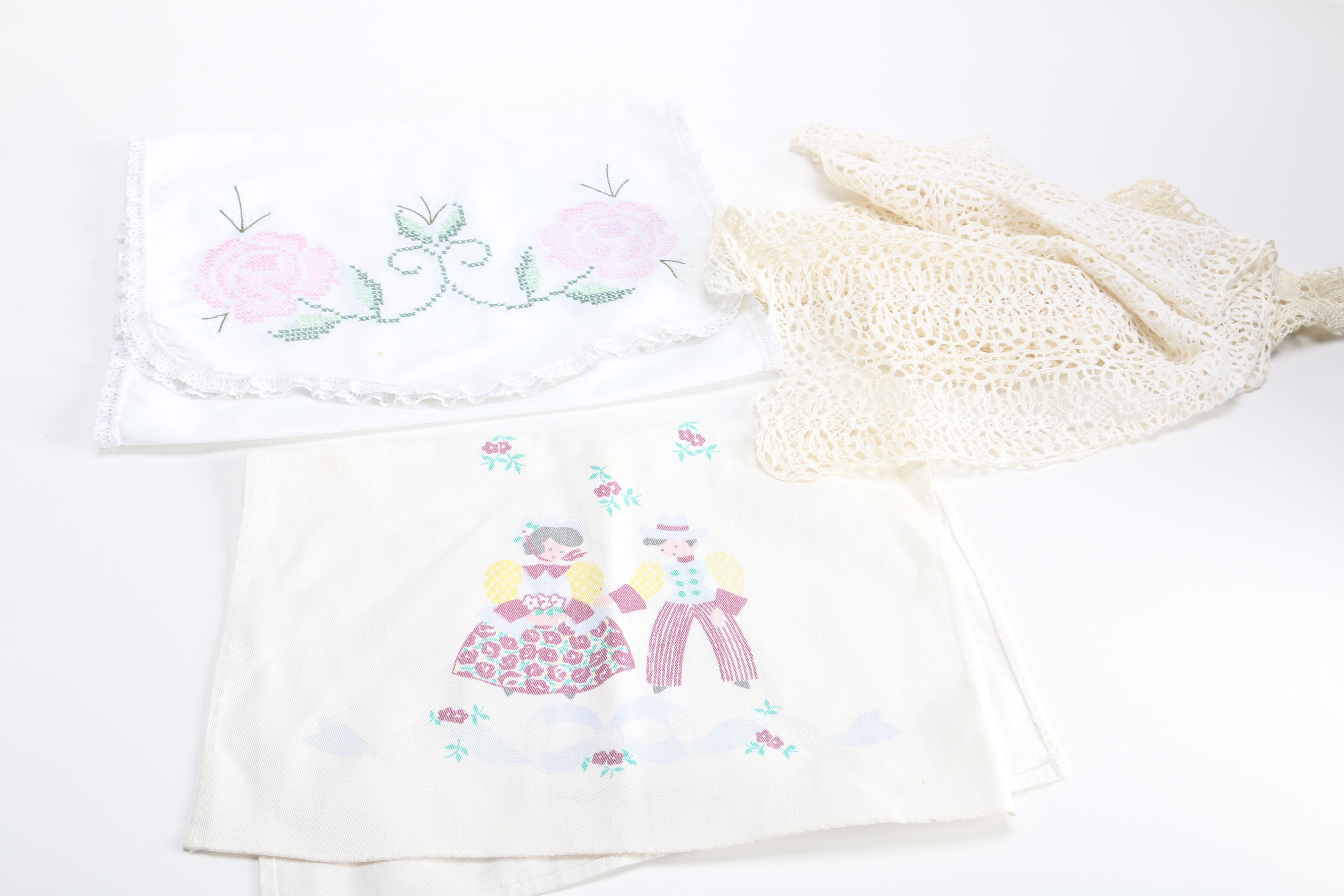 Assorted Vintage Linens