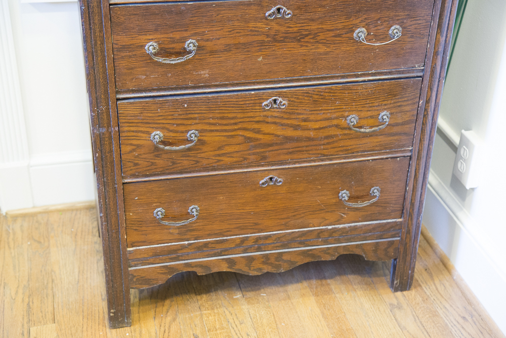 Antique Tiger Oak Chest of Drawers