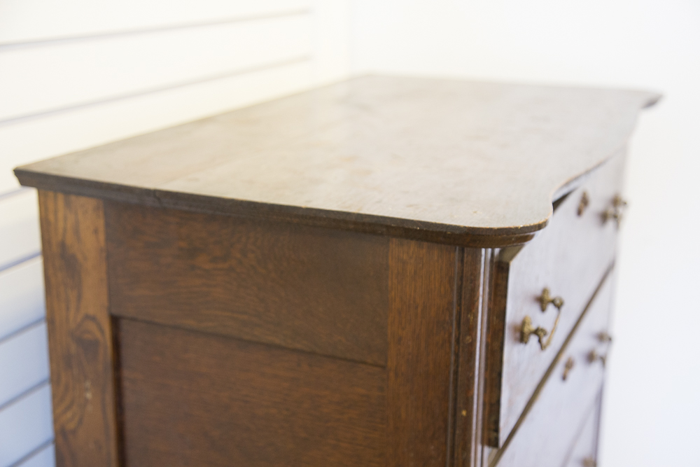 Antique Tiger Oak Chest of Drawers