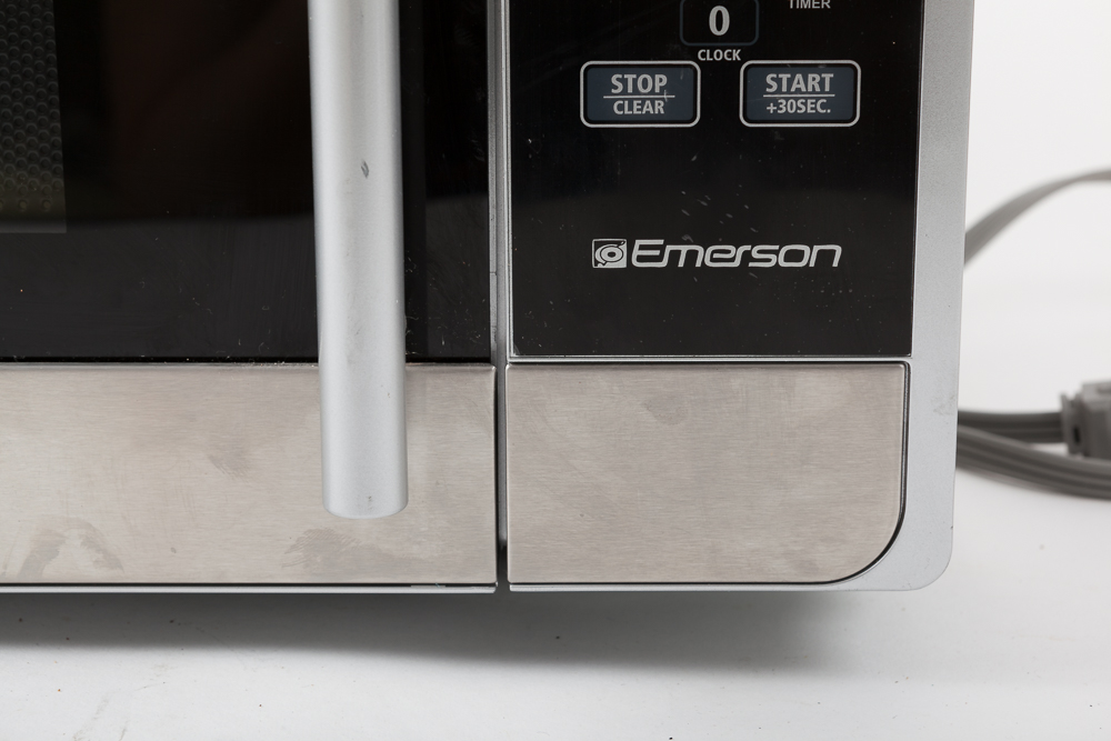 Emerson Countertop Microwave Oven