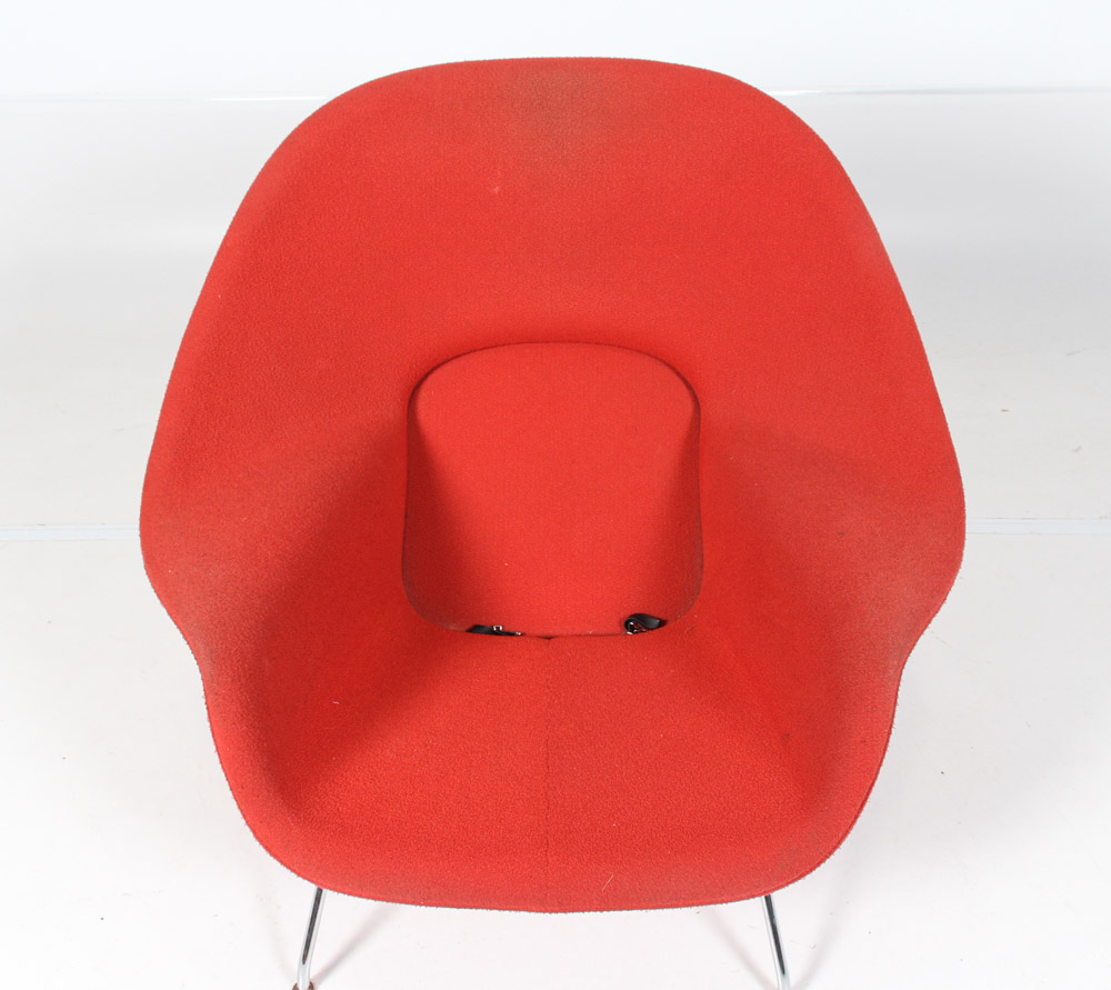 Mid Century Modern "Womb" Chair by Eero Saarinen for Knoll