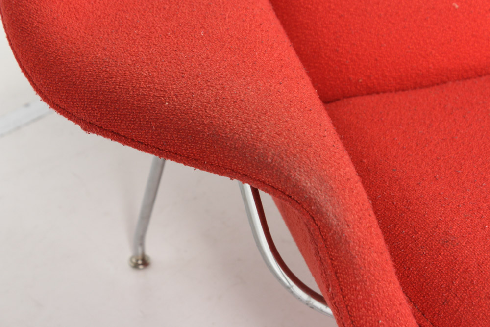Mid Century Modern "Womb" Chair by Eero Saarinen for Knoll