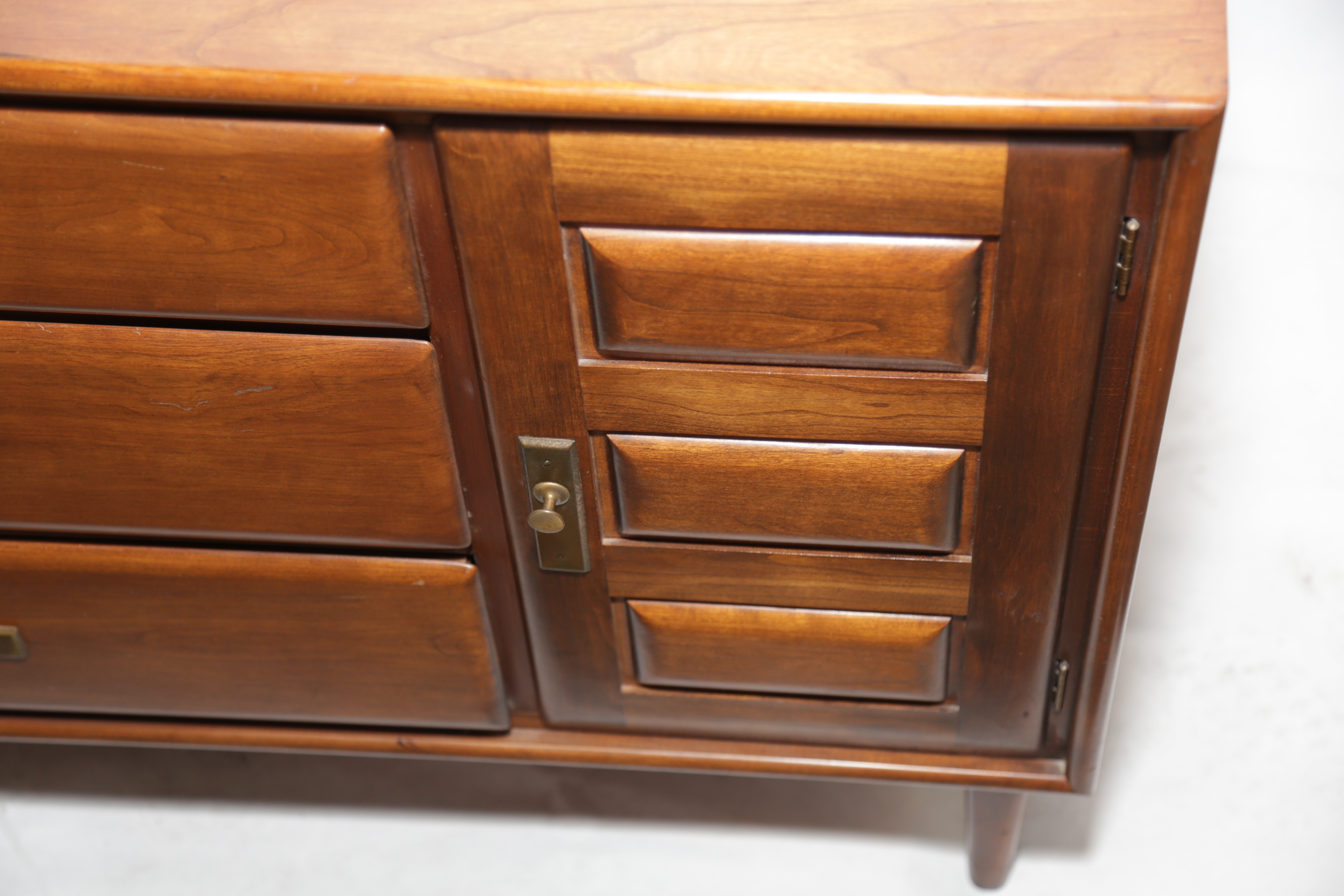 Mid Century Modern Heywood Wakefield "Cliff House" Buffet with China Cabinet