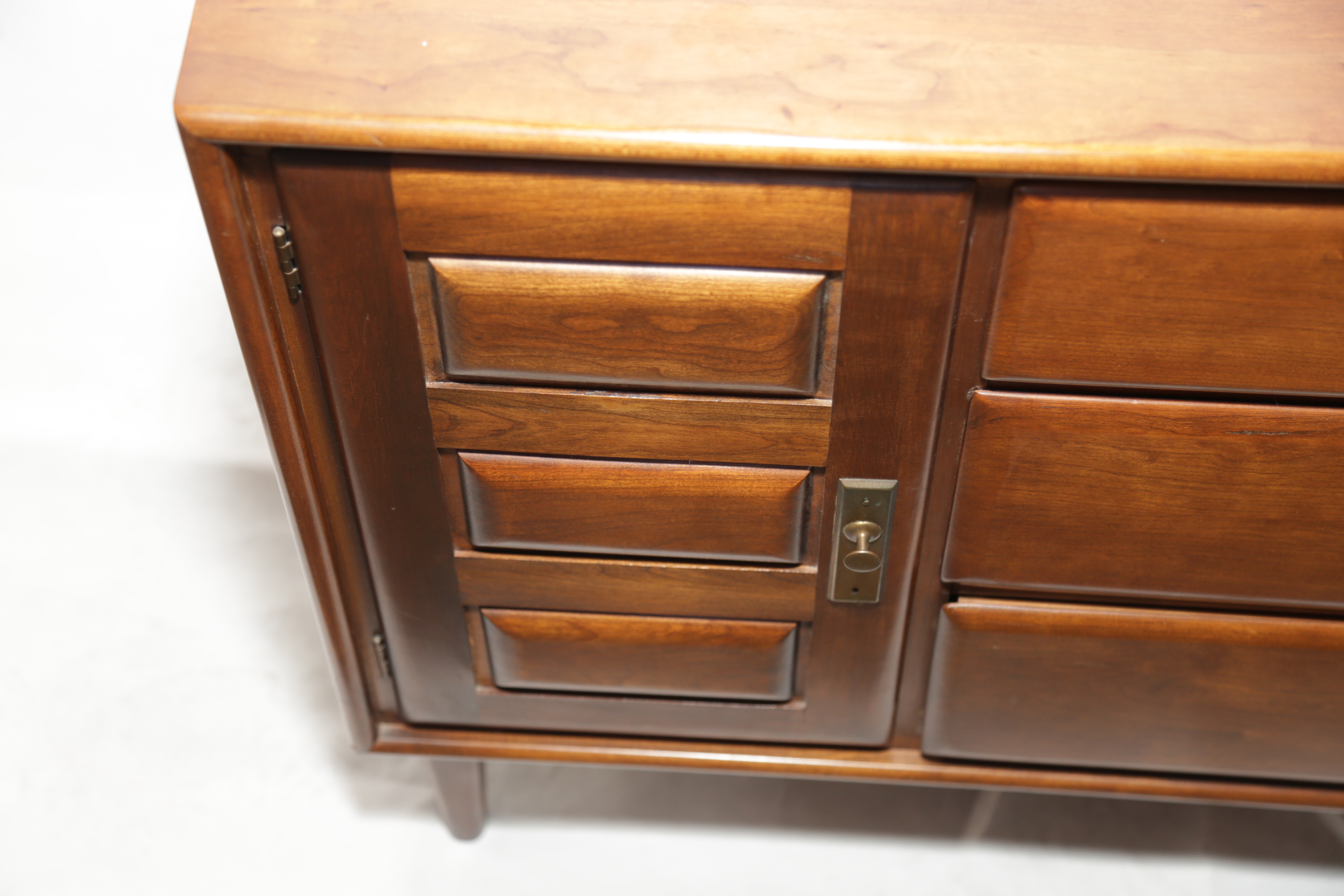 Mid Century Modern Heywood Wakefield "Cliff House" Buffet with China Cabinet