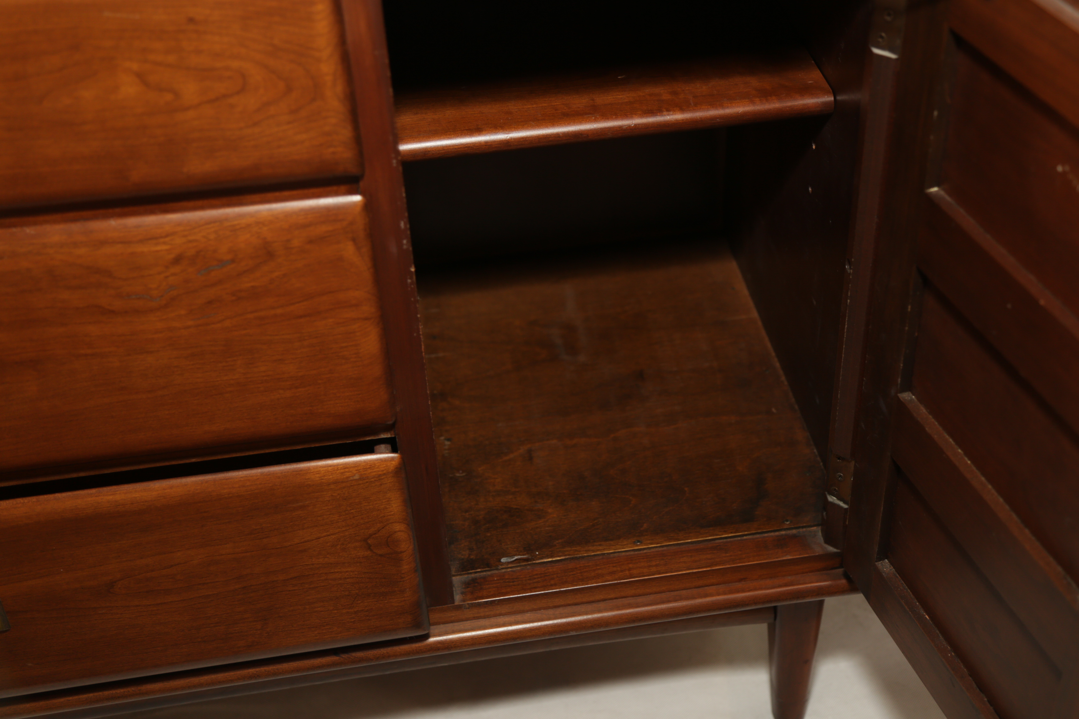 Mid Century Modern Heywood Wakefield "Cliff House" Buffet with China Cabinet