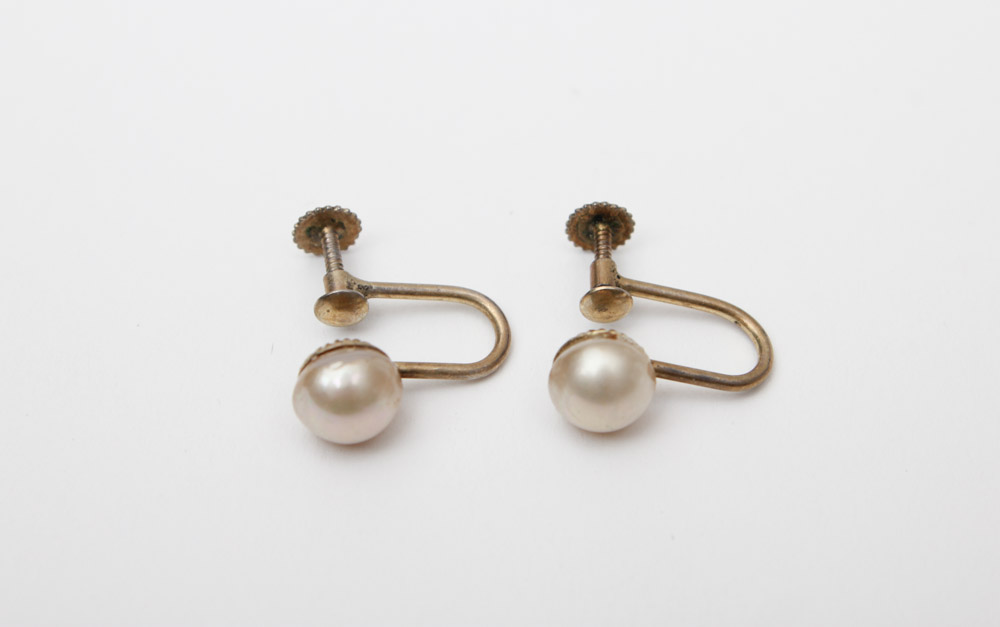 Costume Jewelry Including a Cultured Pearl Necklace