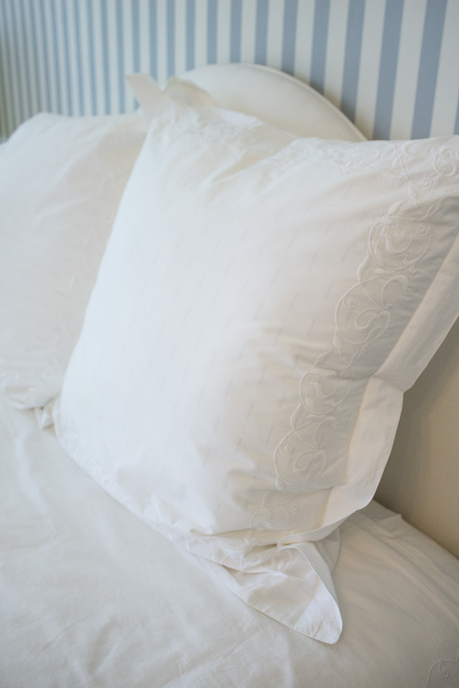 Restoration Hardware Queen Size Bedding