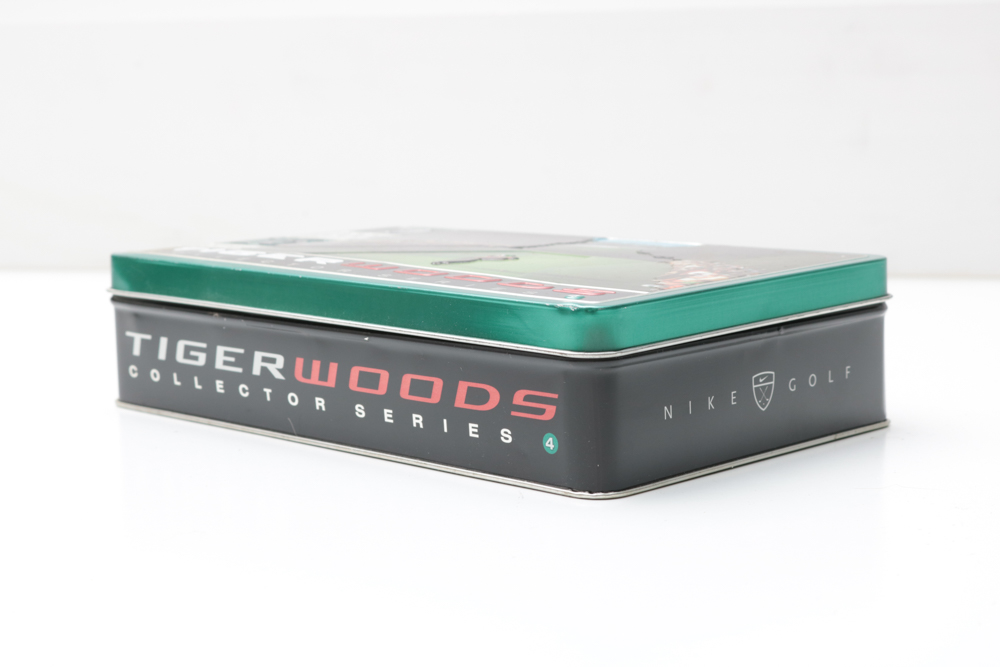 Tiger Woods Collector Series 16 Under 2001 Masters Golf Ball Set