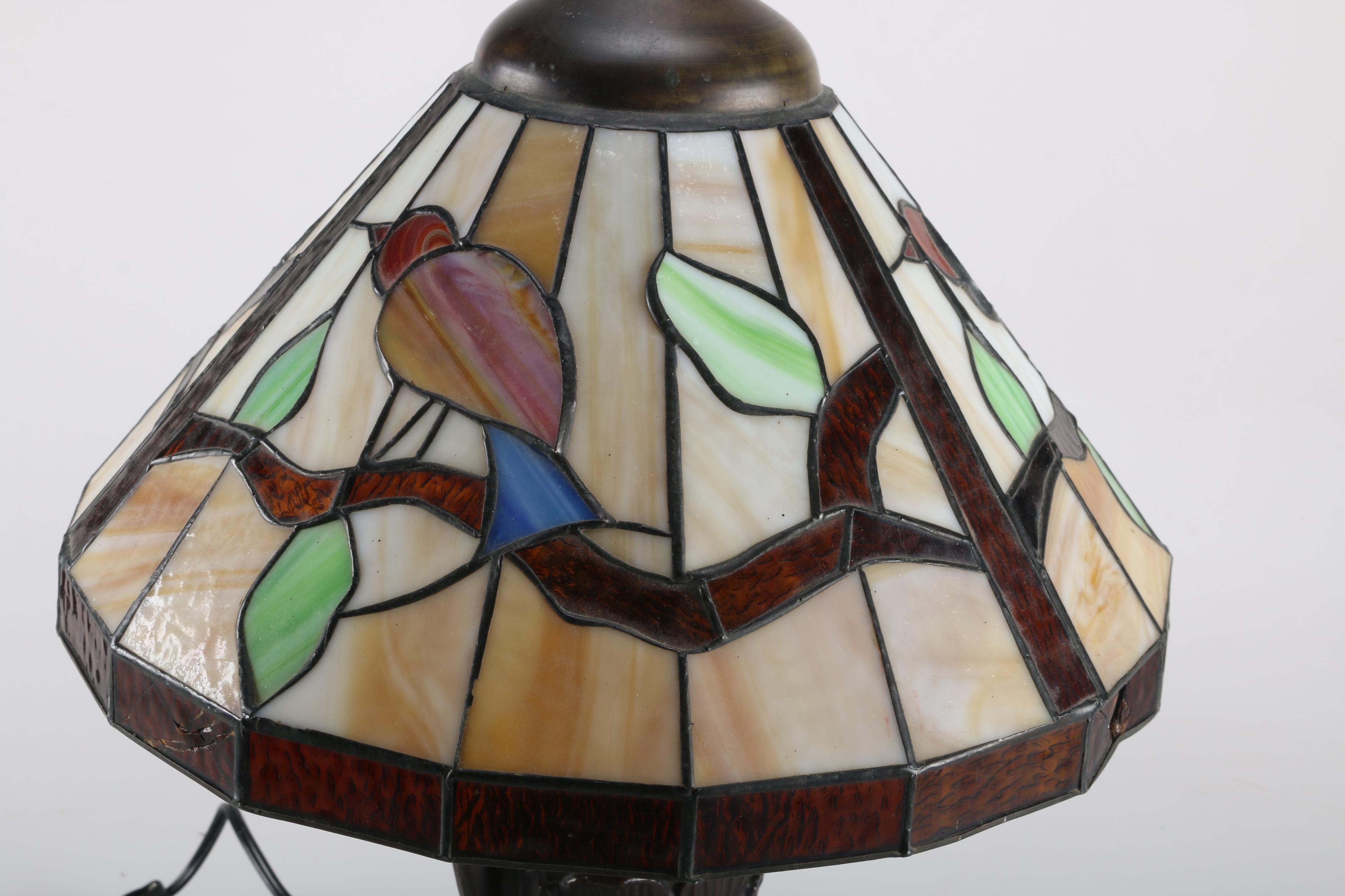 Stained Glass Style Table Lamp
