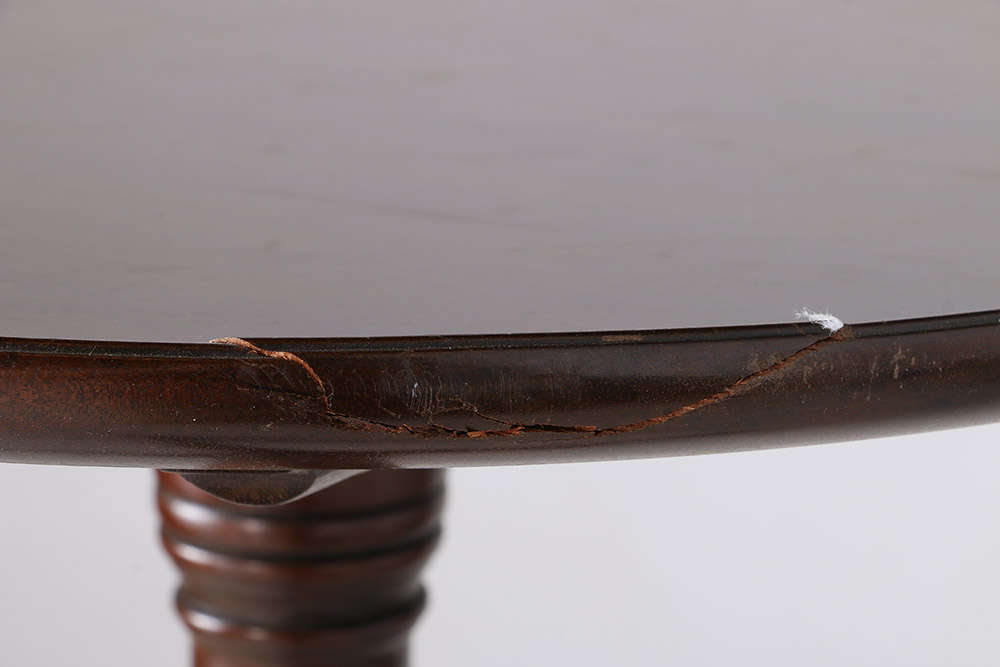 Williamsburg Furniture Cherry Tea Table Adaptation Made by Kittinger Company