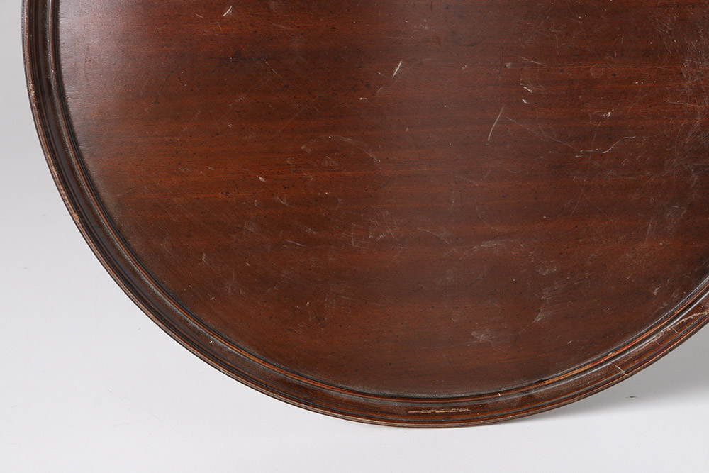 Williamsburg Furniture Cherry Tea Table Adaptation Made by Kittinger Company