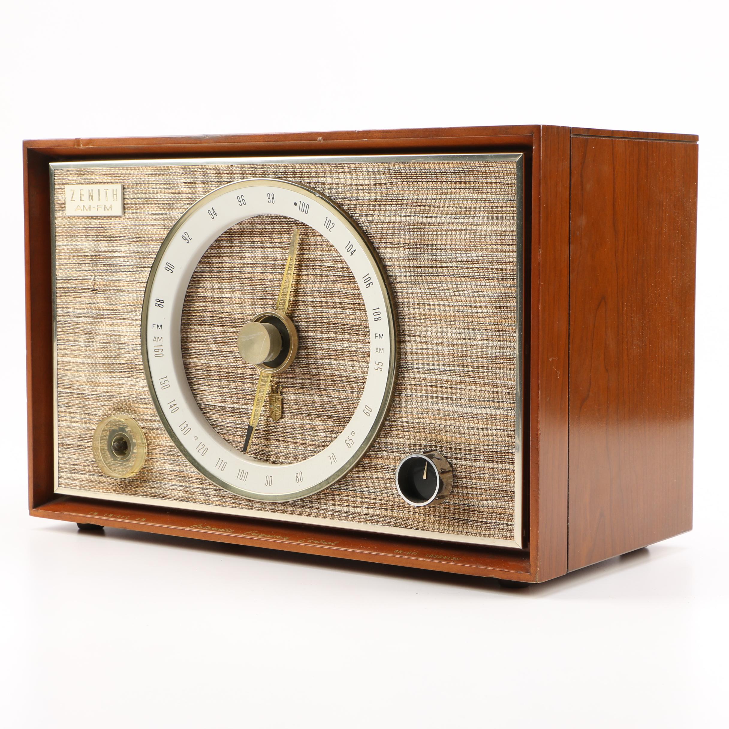 1950s Zenith "Long Distance" Radio