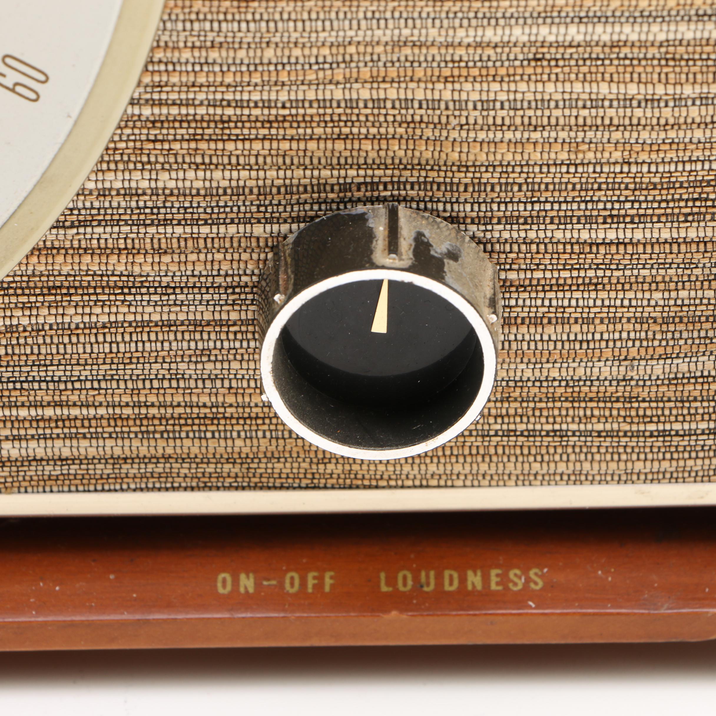 1950s Zenith "Long Distance" Radio