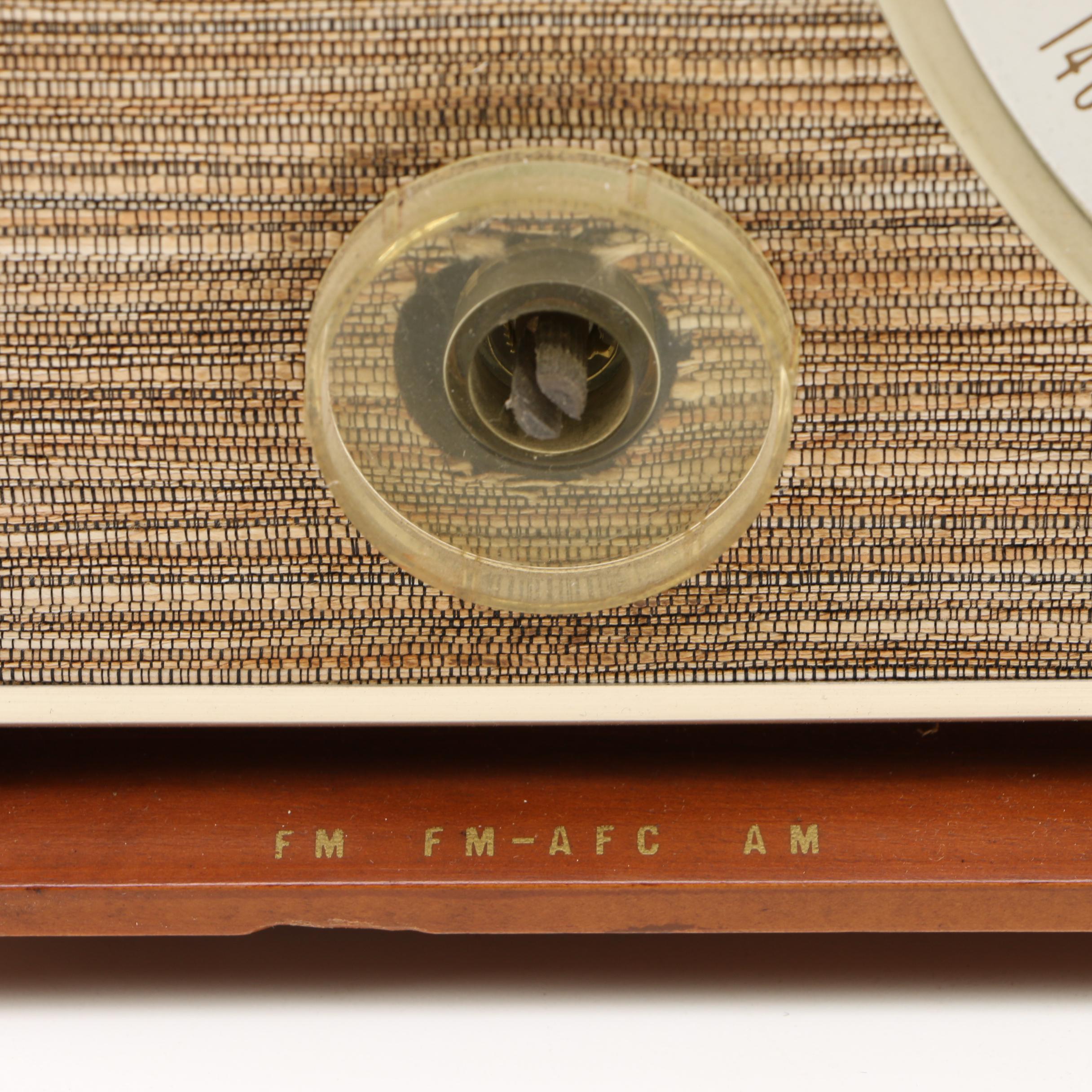 1950s Zenith "Long Distance" Radio