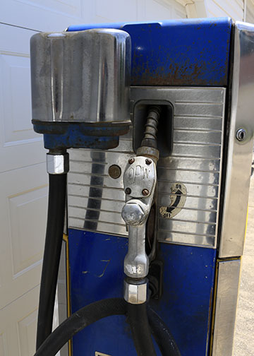 Vintage Sunoco Gas Pump