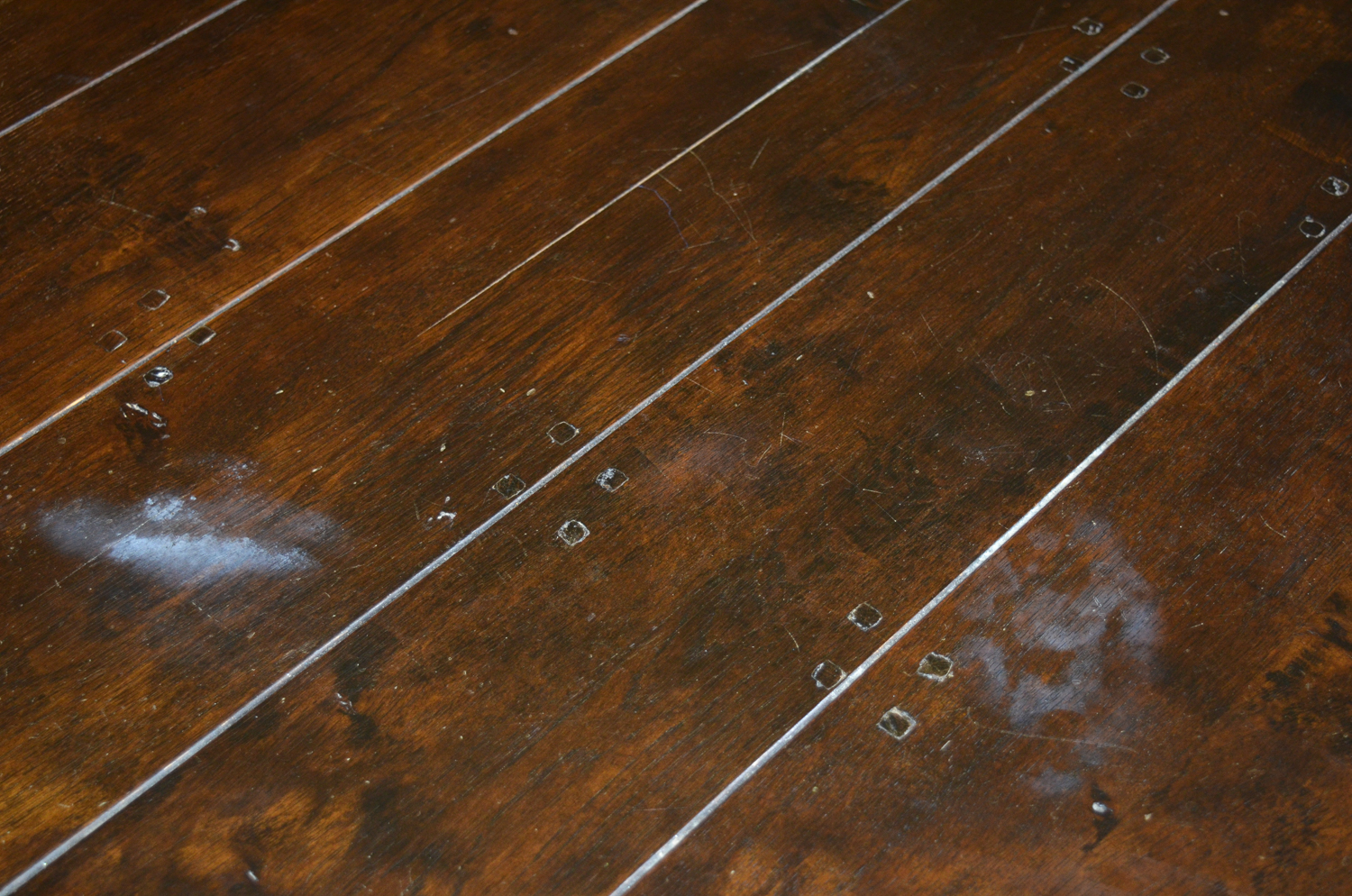 Vintage Queen Anne Style Oak Dining Table