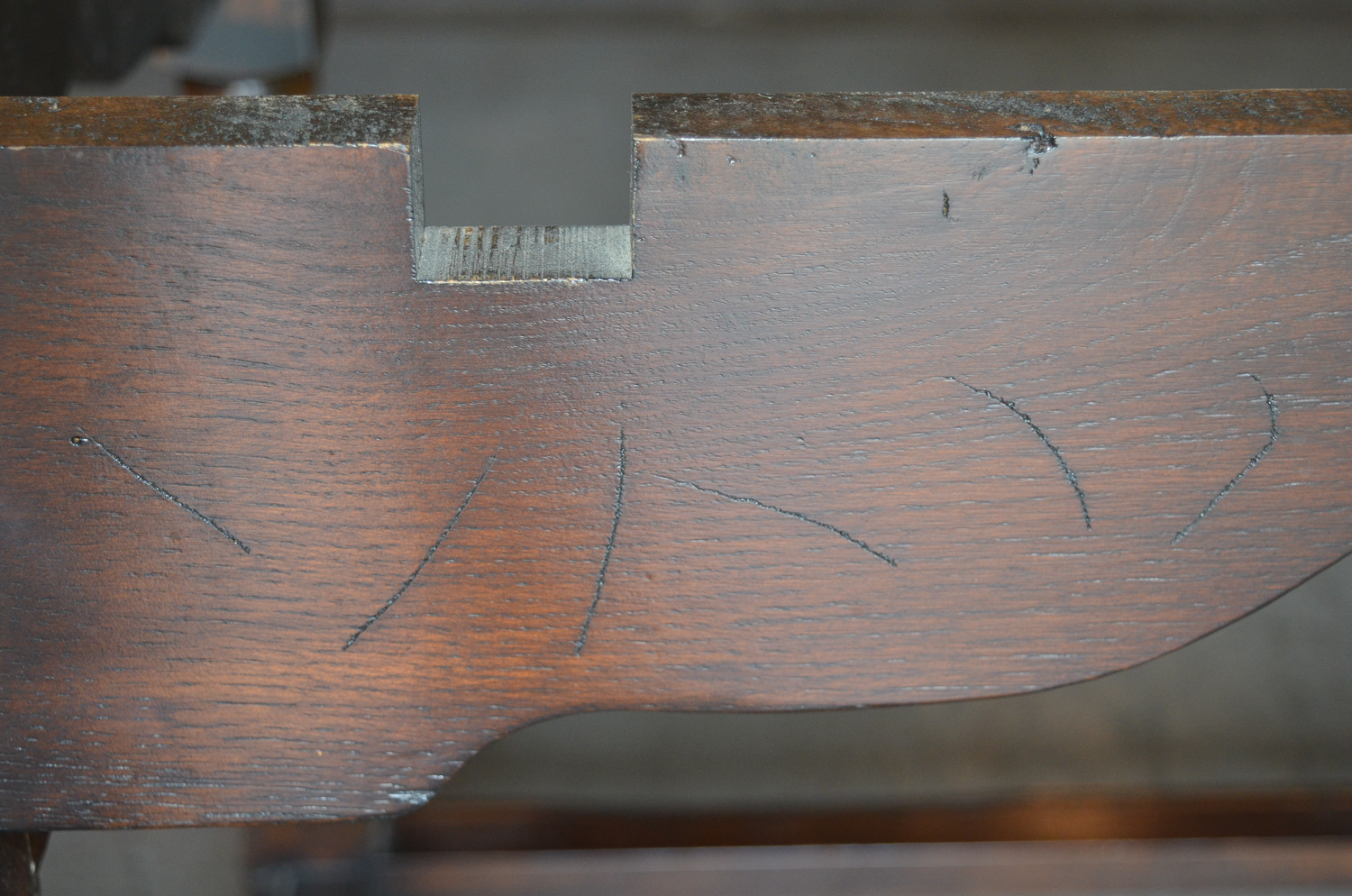 Vintage Queen Anne Style Oak Dining Table