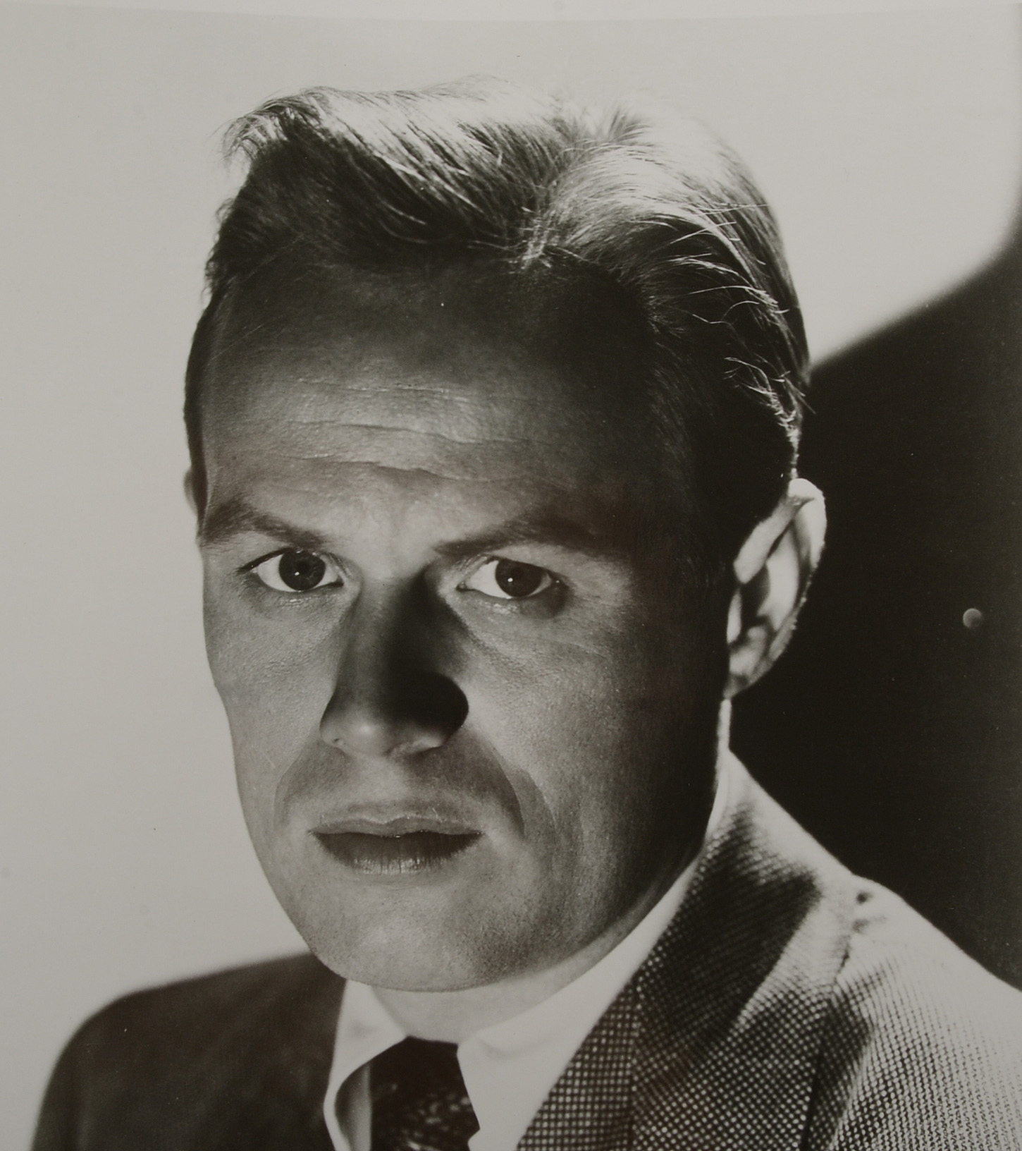 Actor Richard Widmark Signed Cut With Photos