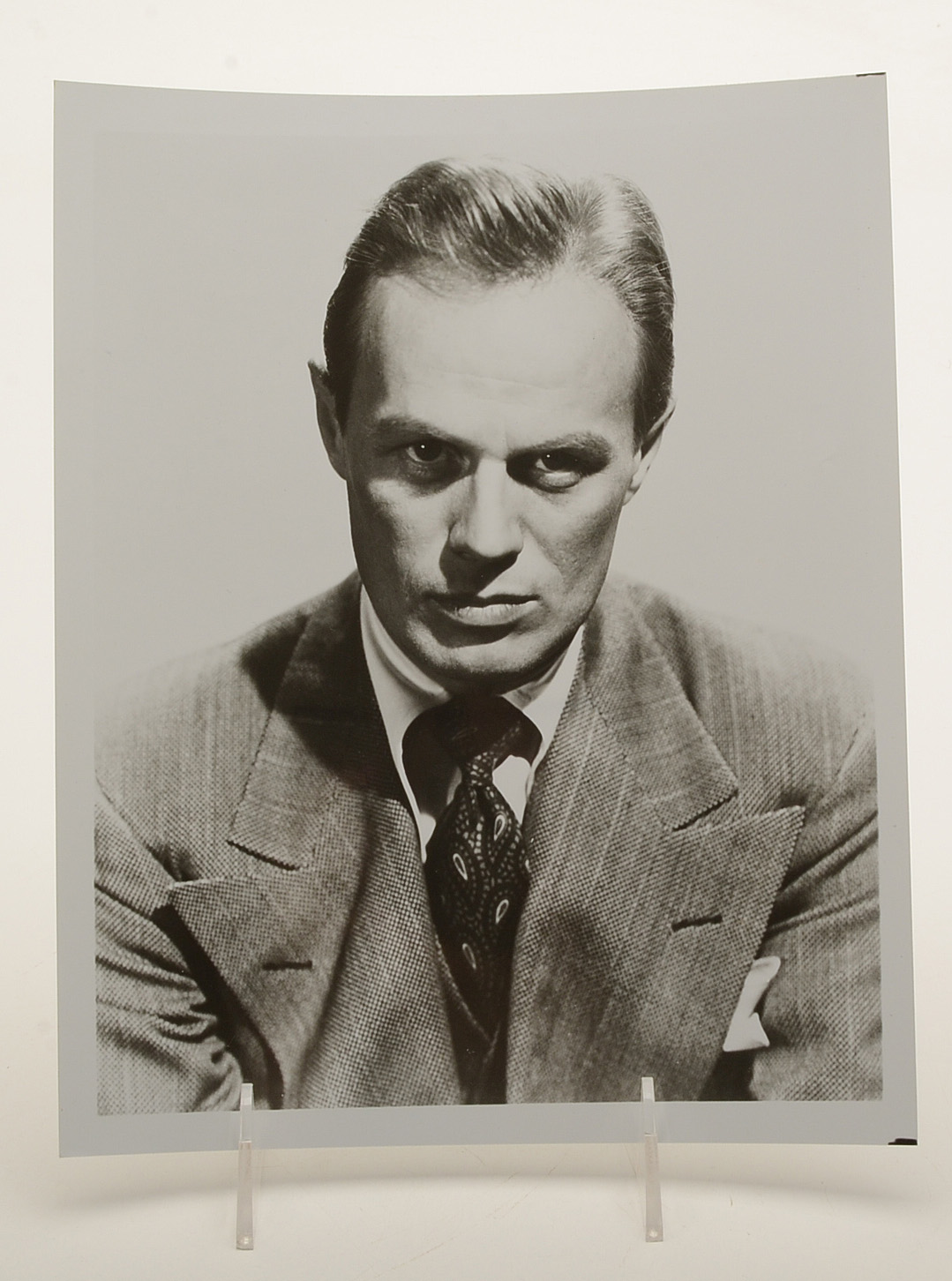 Actor Richard Widmark Signed Cut With Photos