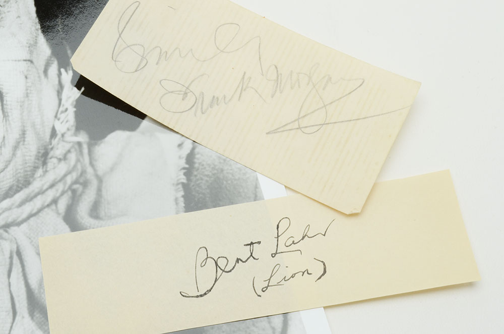 Cuts Signatures From The 1939 Movie Classic "Wizard Of Oz"