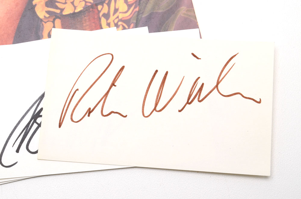 Comedian and Actor Robin Williams Signed Cuts Plus Color Photo