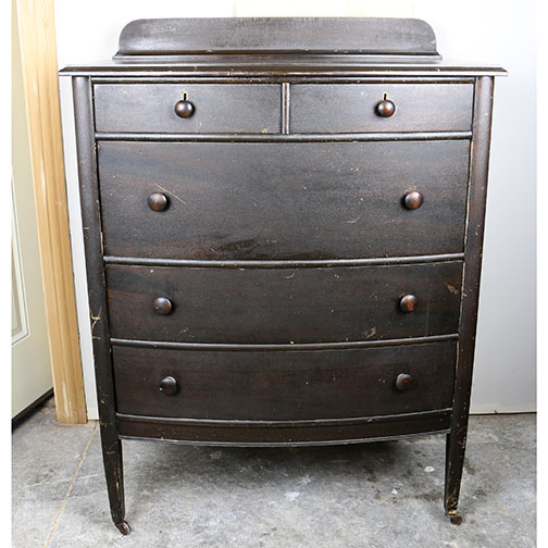 Vintage Federal Style Dresser With Five Drawers