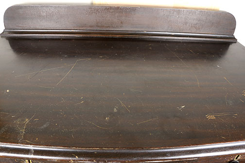 Vintage Federal Style Dresser With Five Drawers